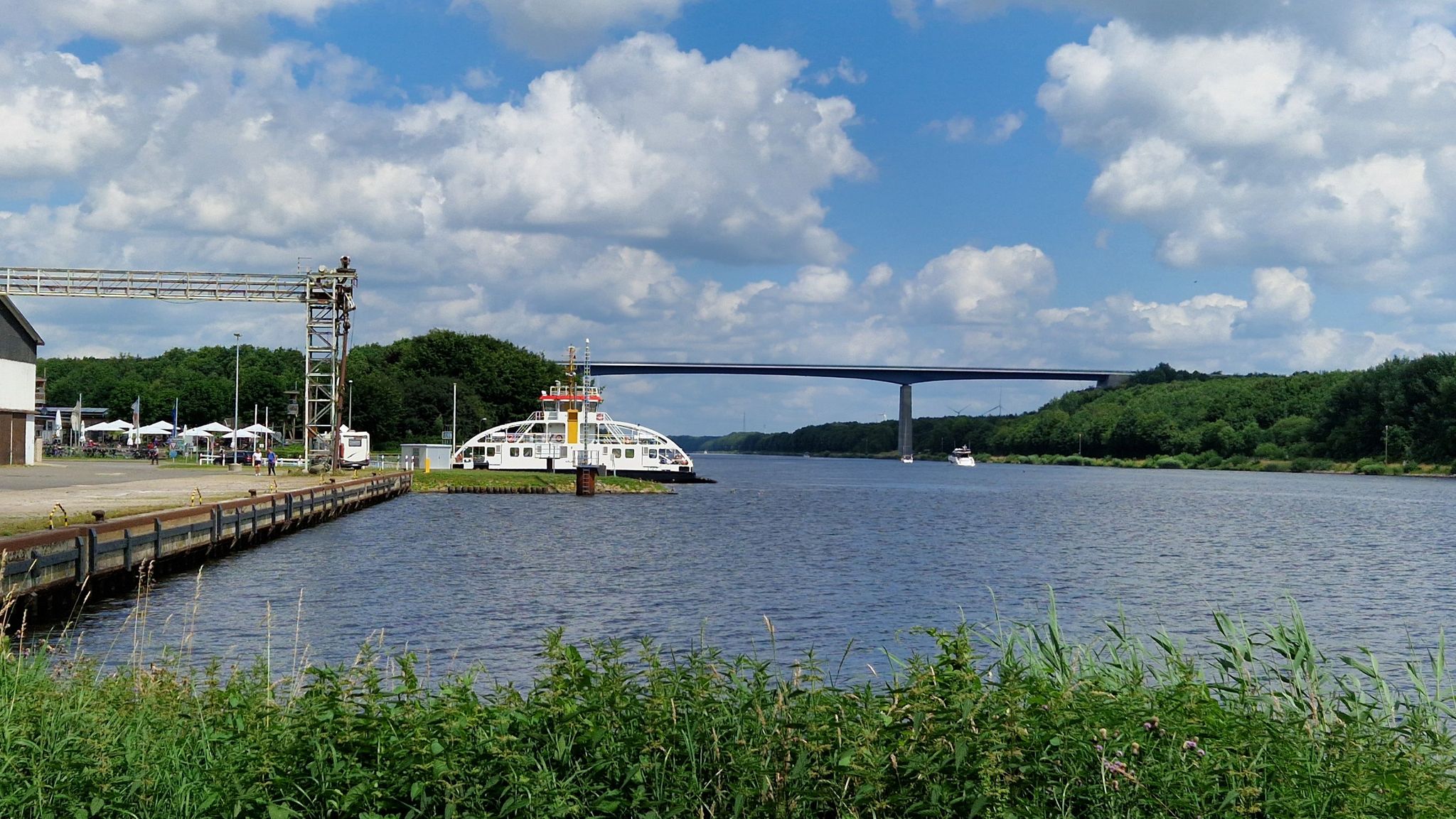Umweltfreundliche Autofähre auf dem Nord-Ostsee-Kanal