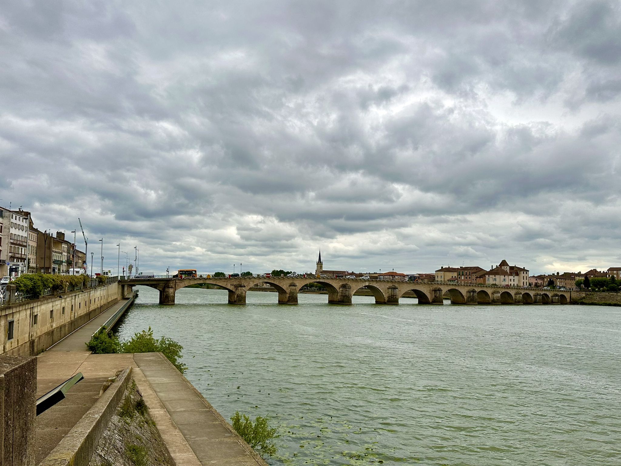 Blick auf Pont Saint Laurent