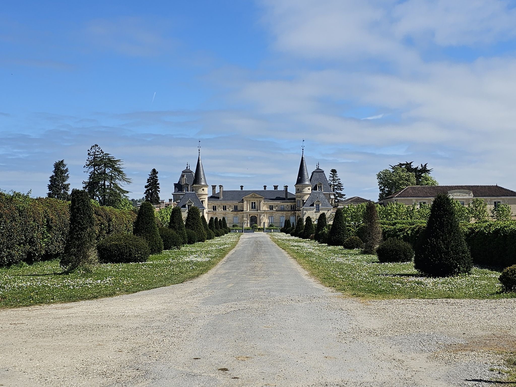Domaine de la Mette, Château Millet