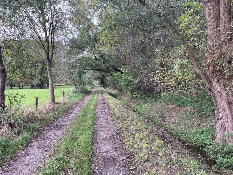 Tour zum Gedenken an die fünf erschossenen Ostarbeiterinnen bike ride