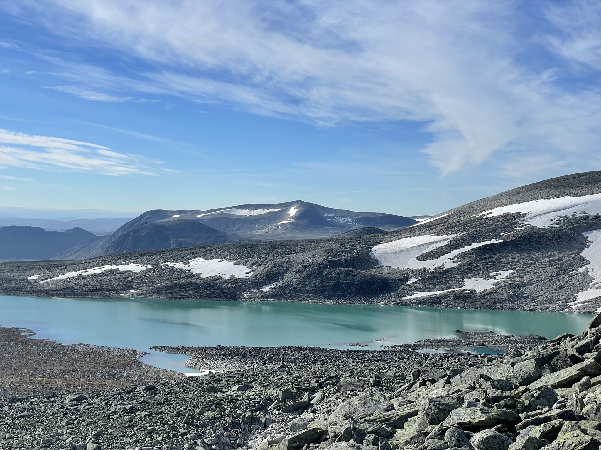 Der Gletschersee taucht nun auf