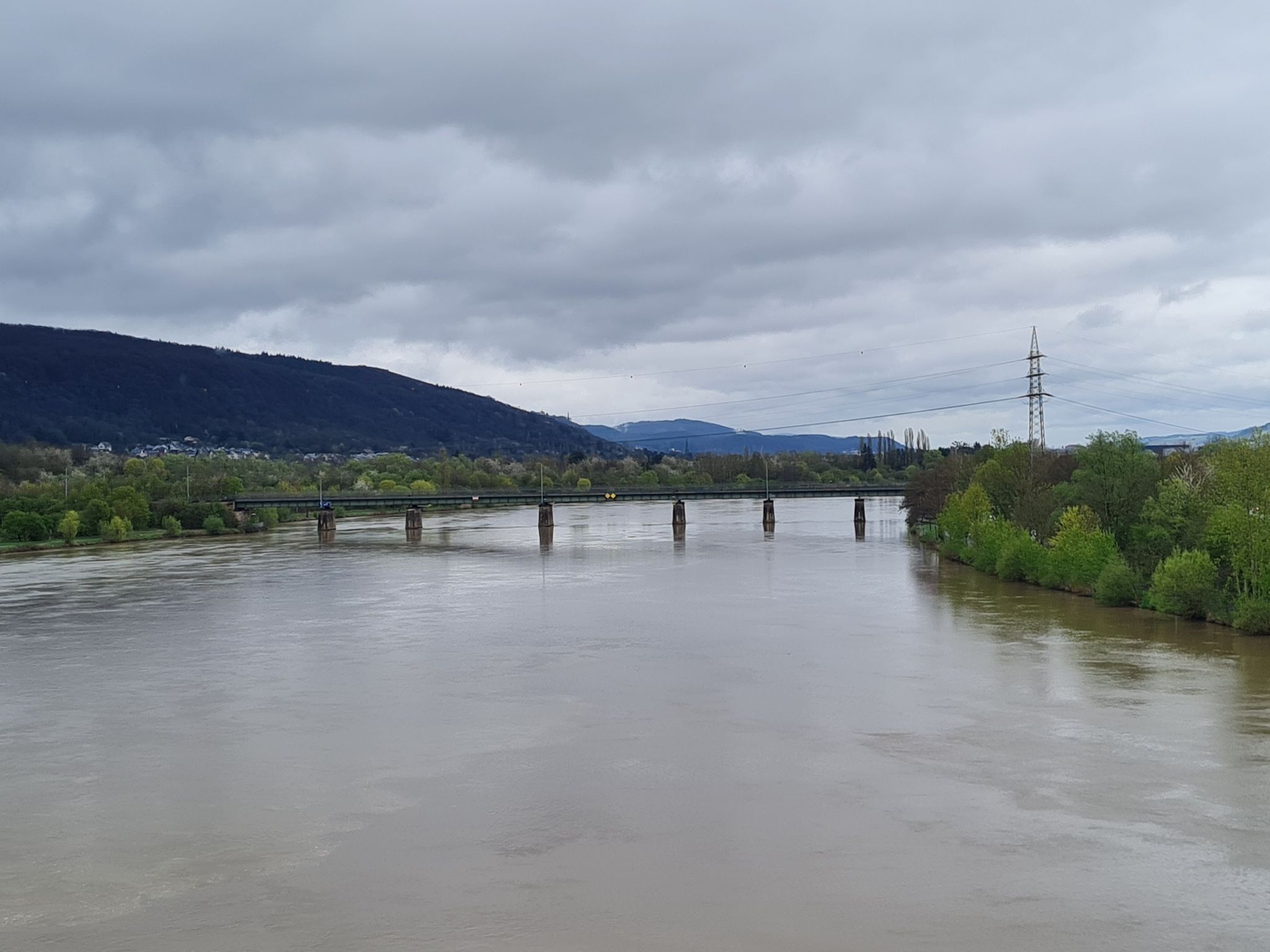 Eisenbahn Brücke über die Mosel