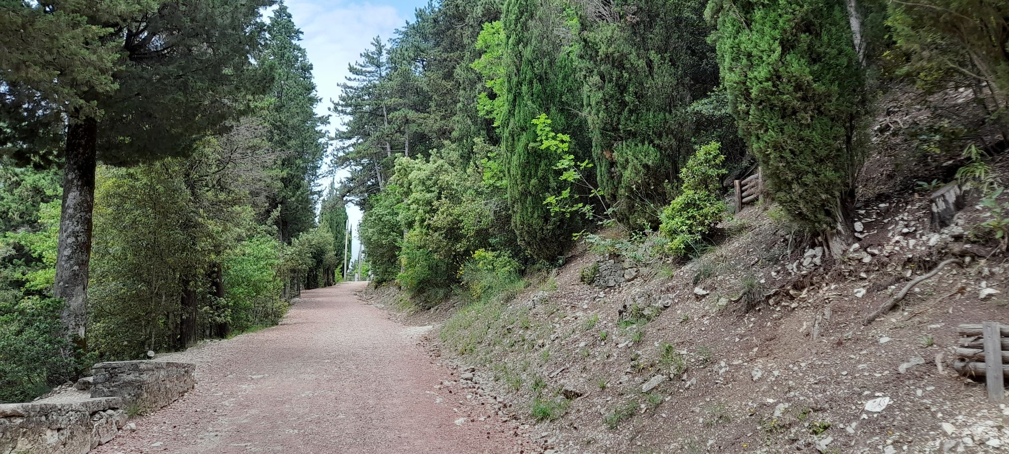 Salita verso S.UBALDO
