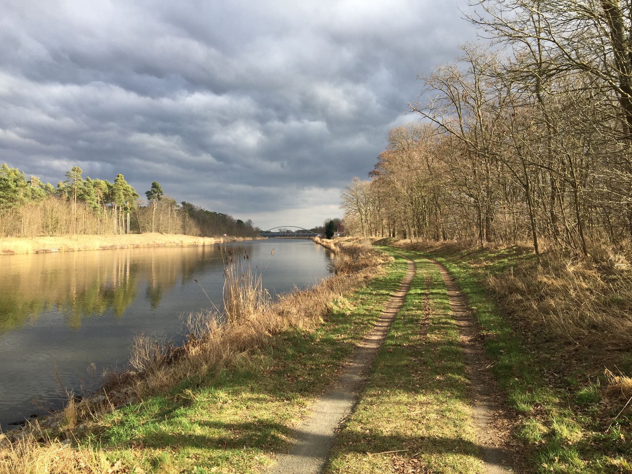 nach langer Zeit abseits wieder am Kanal