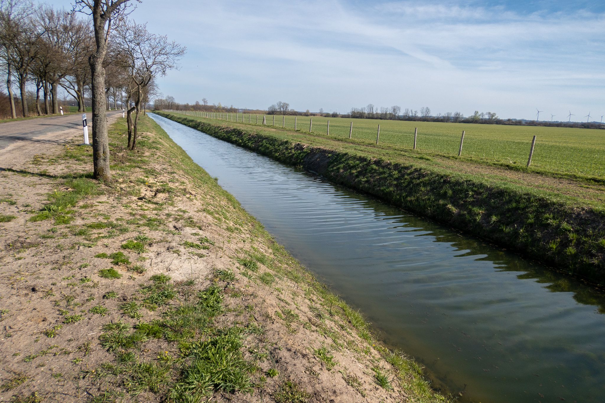 Entwässerungsgraben im Oderbruch