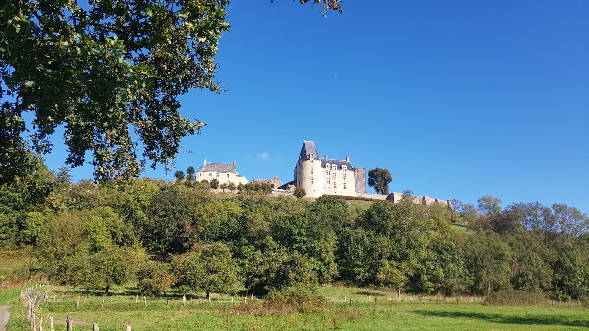 château de sainte suzanne