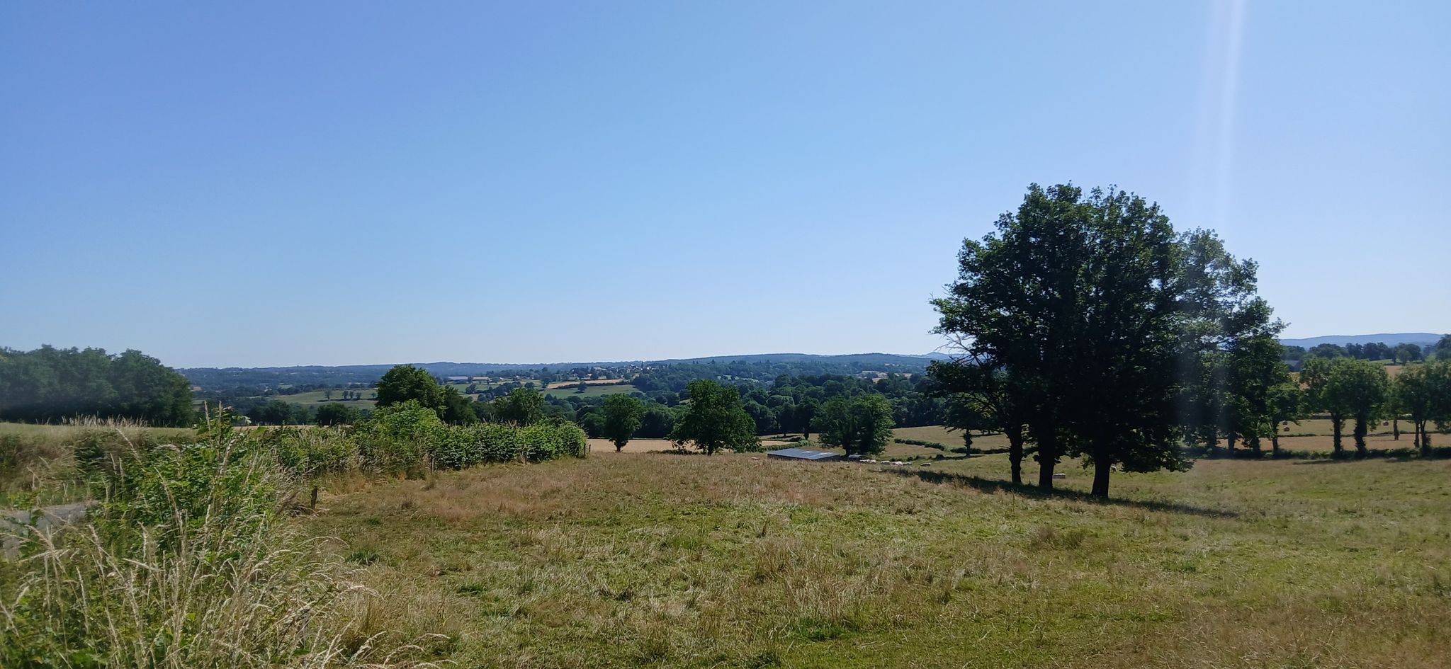 Vue du village de Marcillat en Combraille.