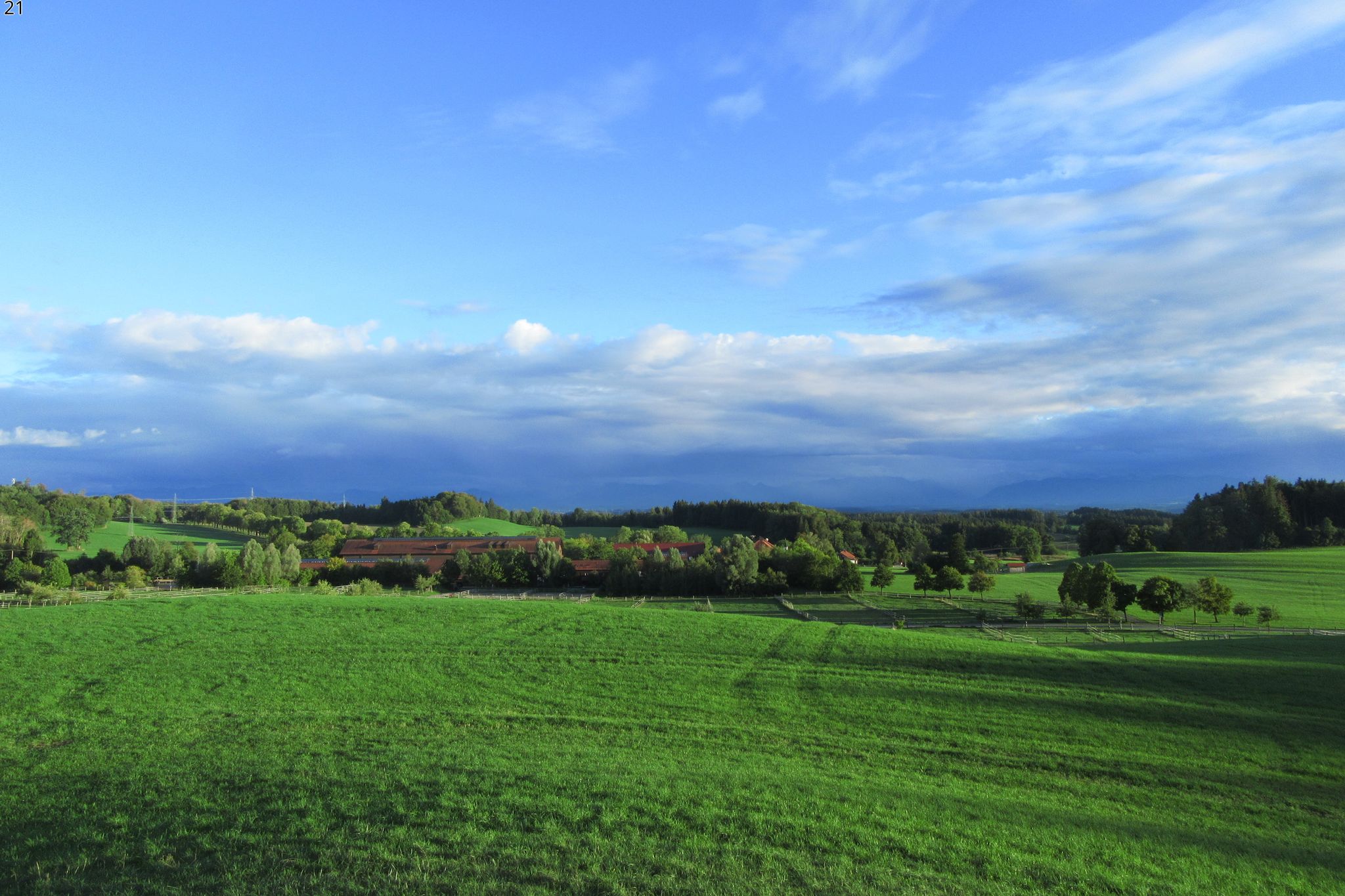 21, Gipfel Kerschlach_Blick südlich auf Gut Kerschlach