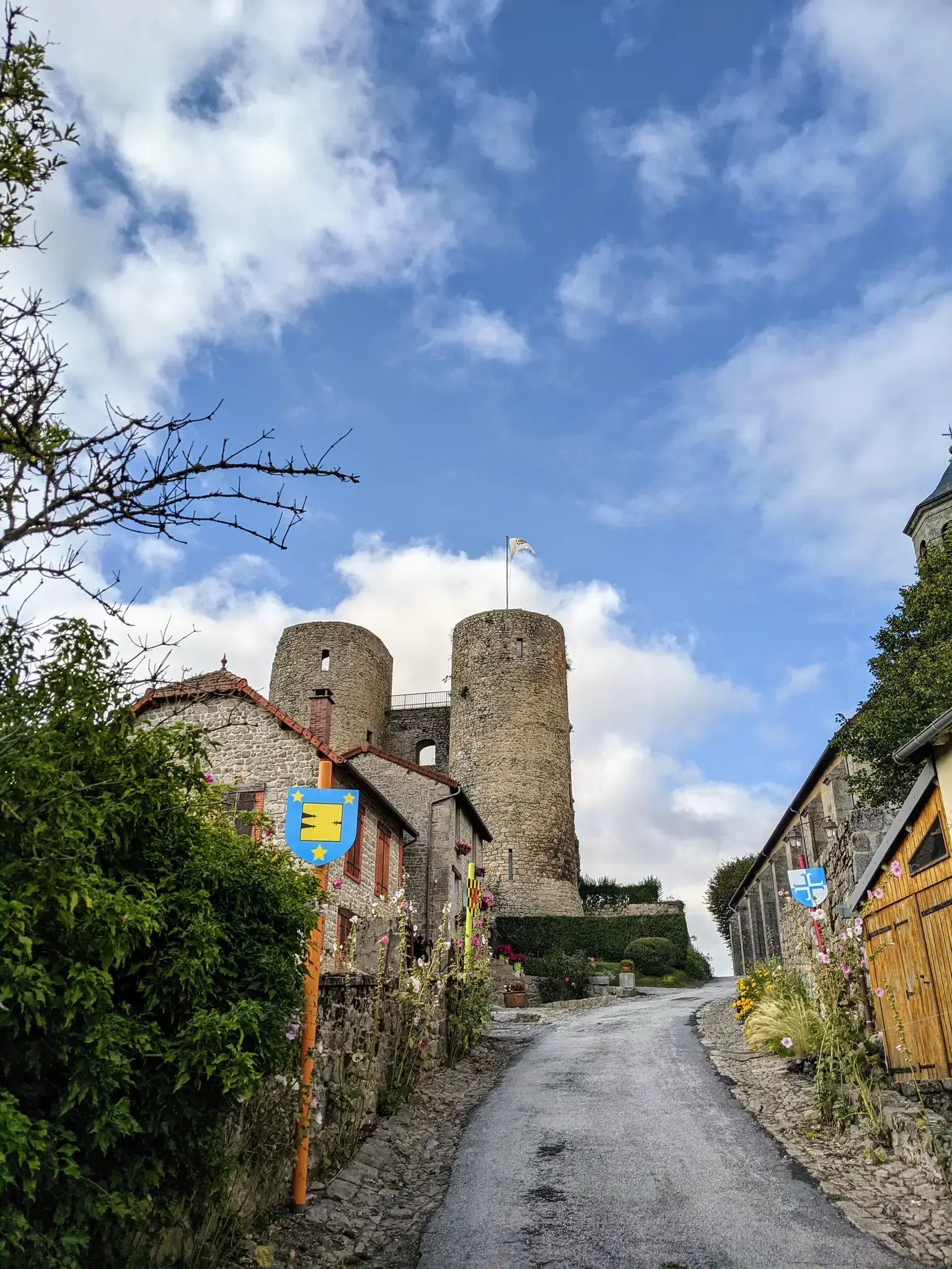 O que fazer em torno de Saint-Agnant-Près-Crocq
