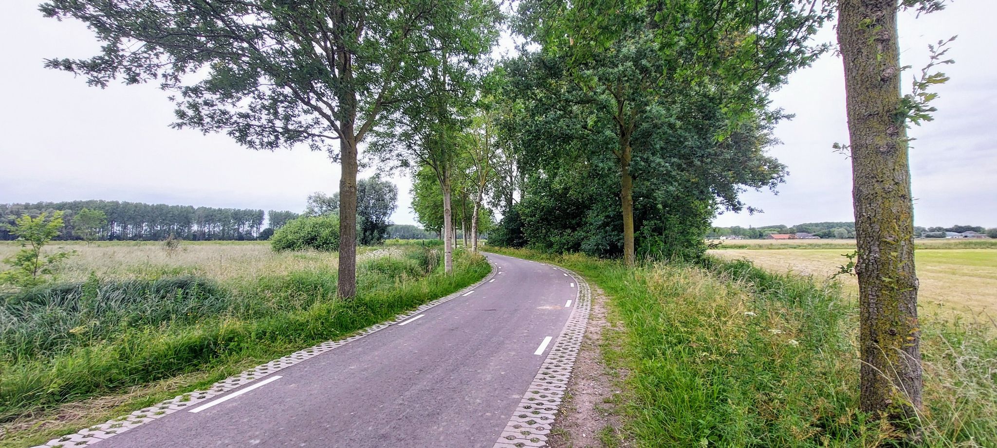 Mooi binnenweggetje
