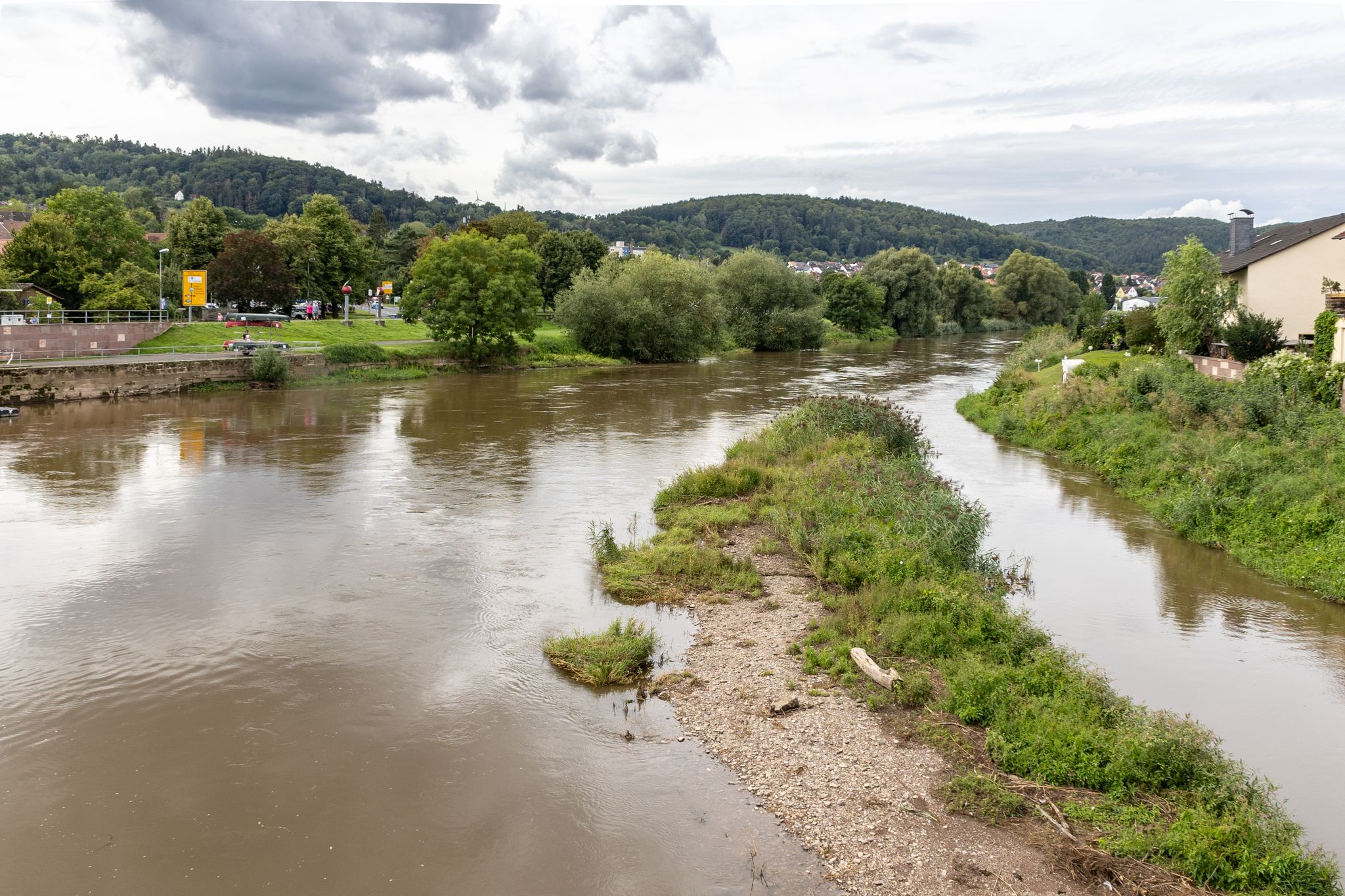 Kleine Insel unter der Werrabrücke am Eingang von Witzenhausen