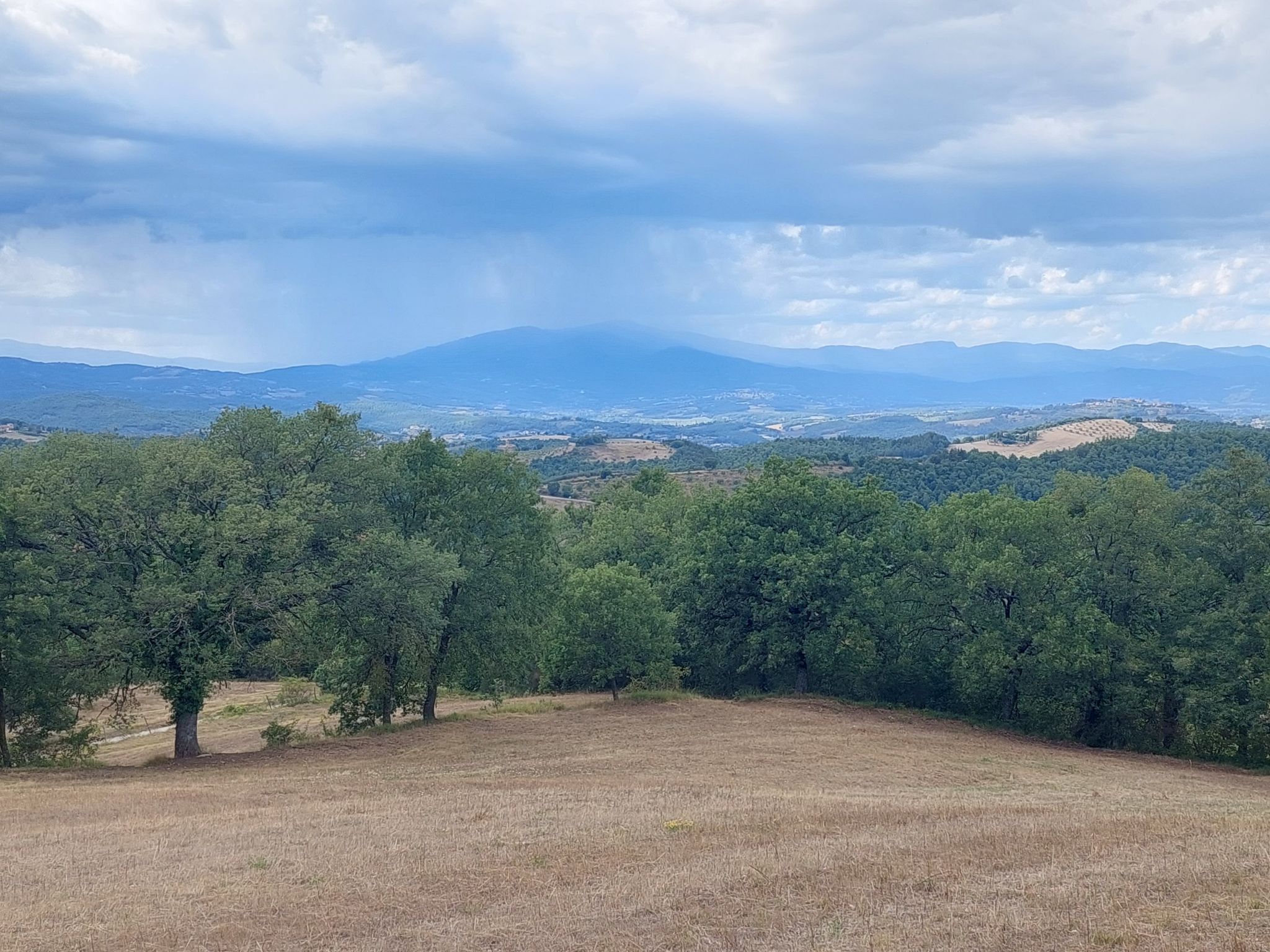 Salendo verso Monte Santa Maria