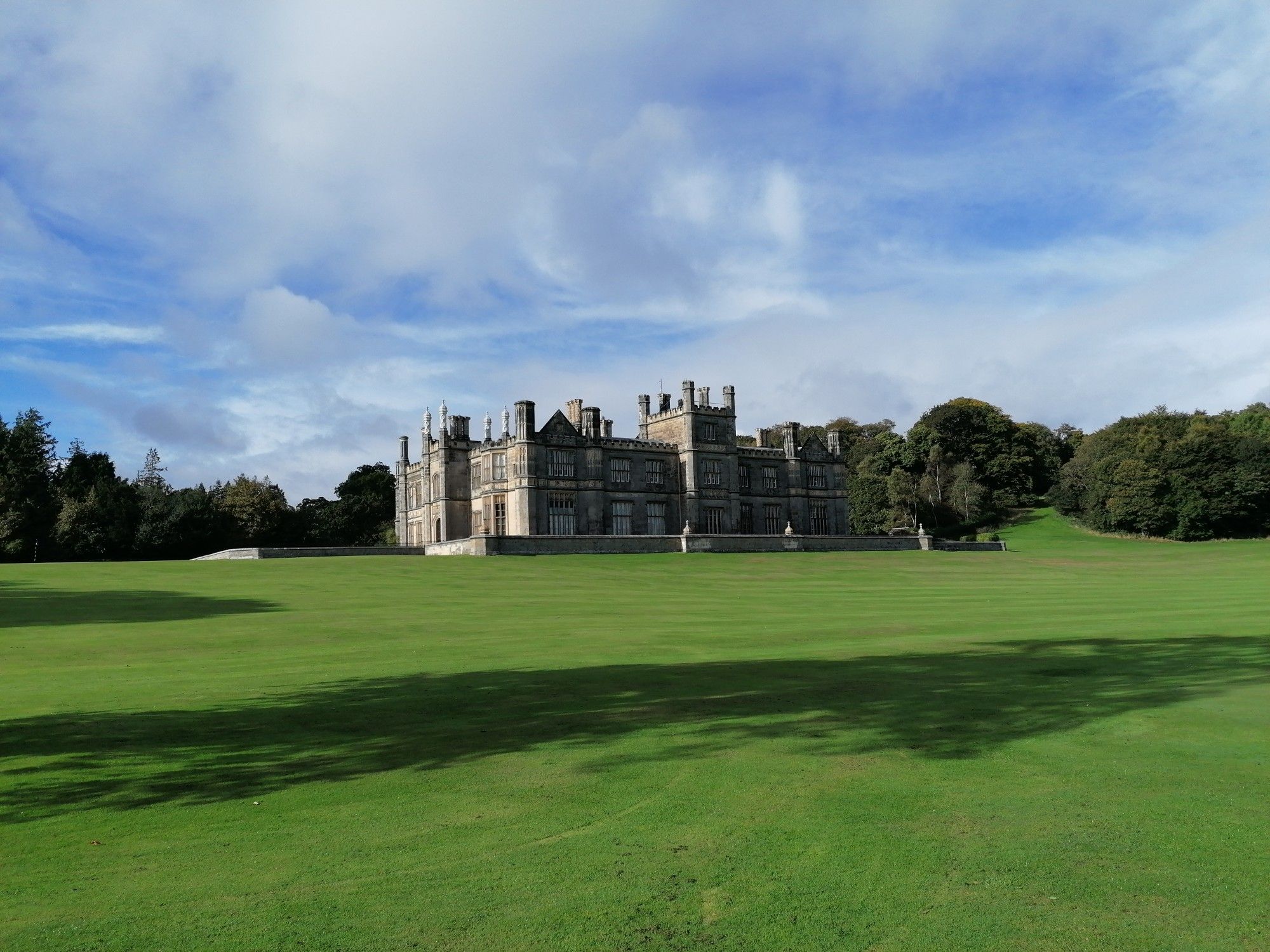 Dalmeny House