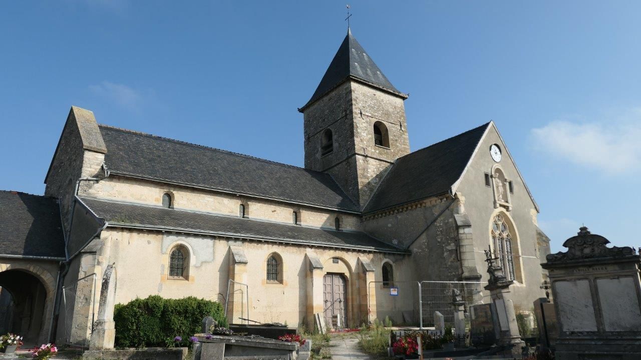 Les Mesneux, Kirche St. Remi, Foto: Elfriede Simon, privat