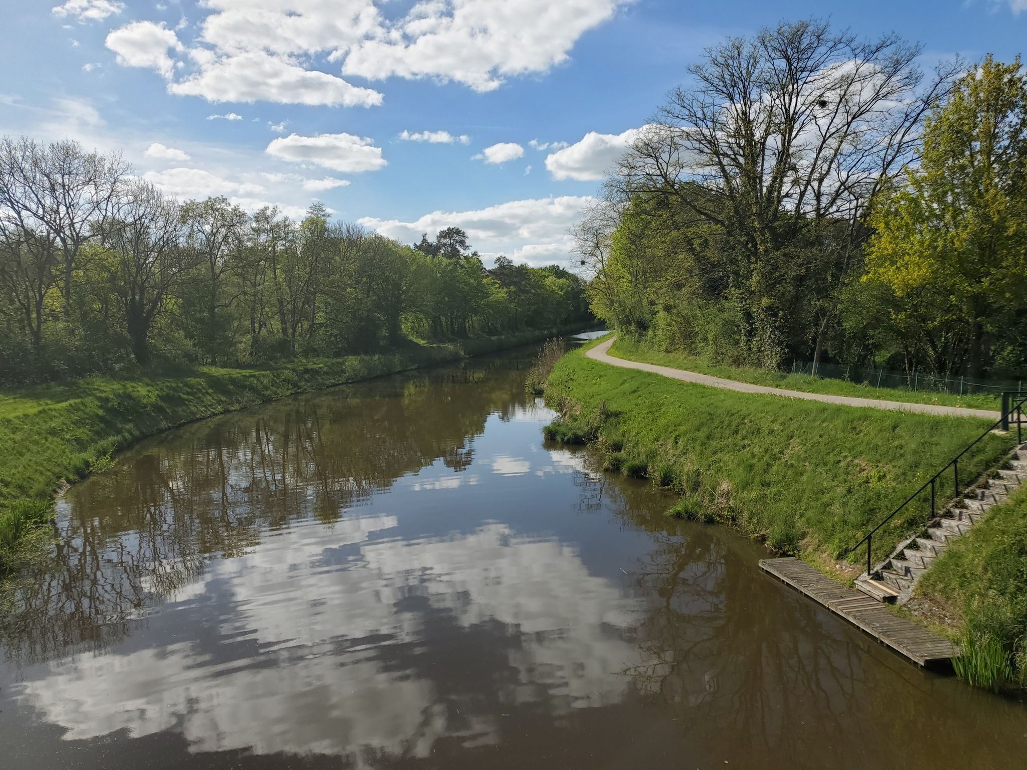 Fay-aux-Loges - le canal d'Orléans