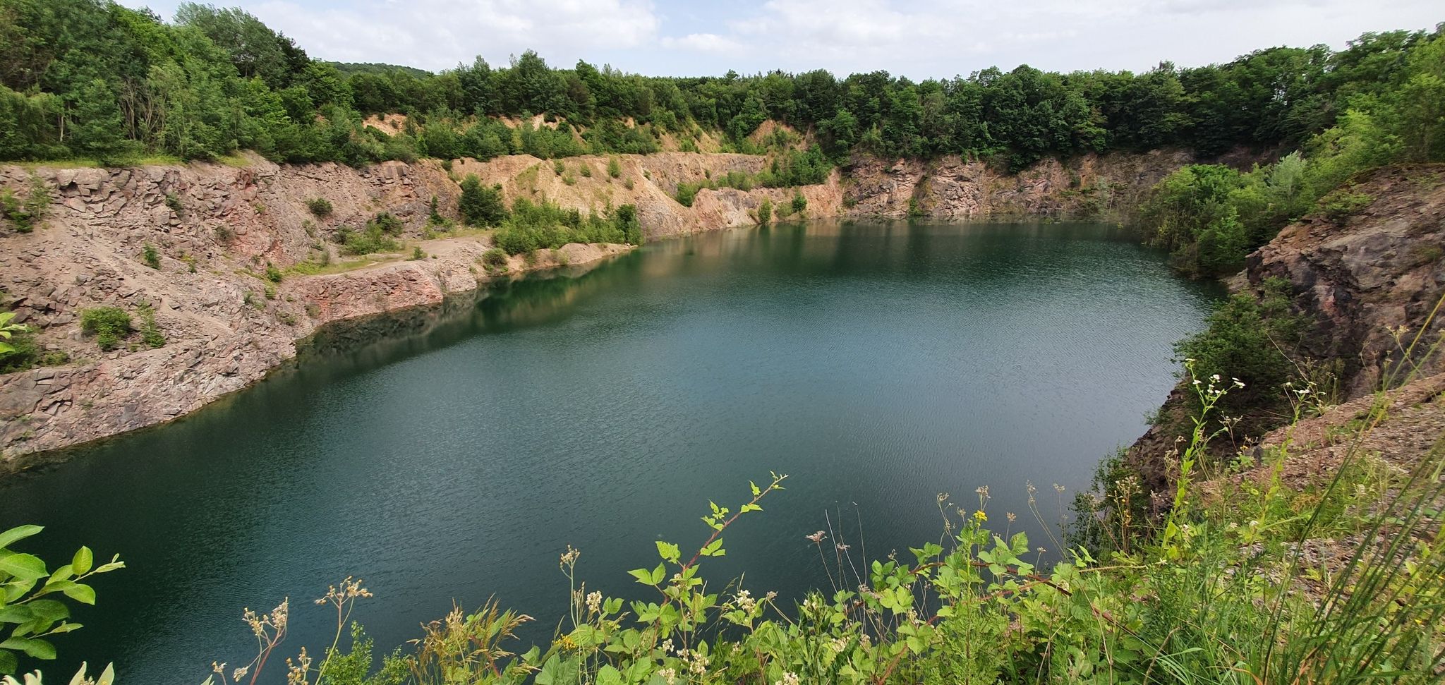 Steinbruchsee (verbotenes Terrain)