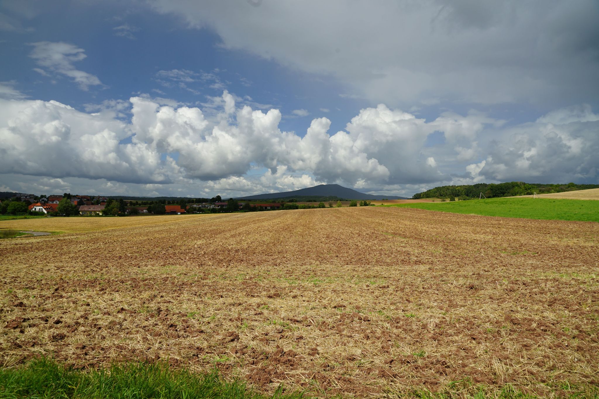 Wolkenpanorama über dem Großer Gleichberg