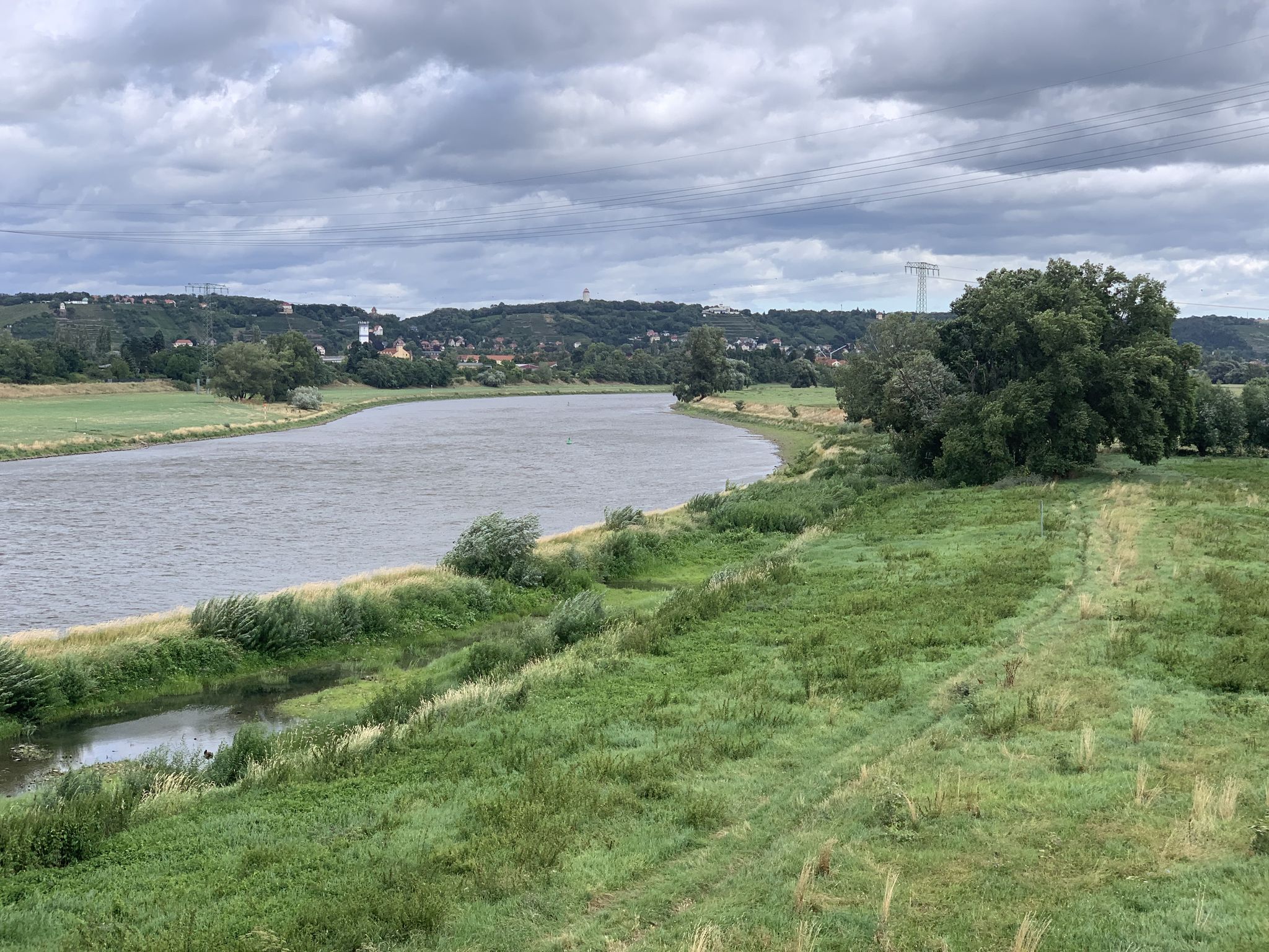 ...schöne Elbe!