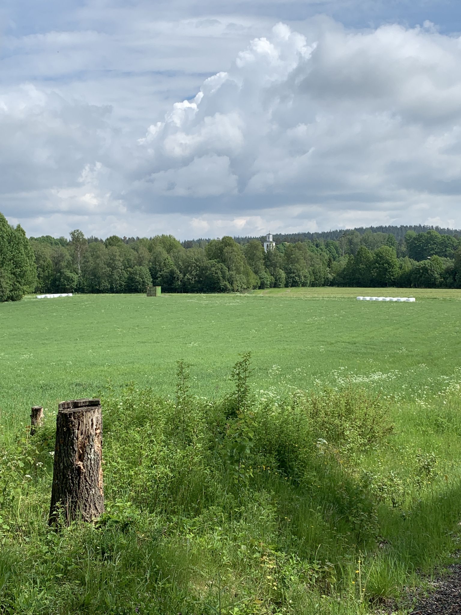 Ed’s Kirche in der Ferne
