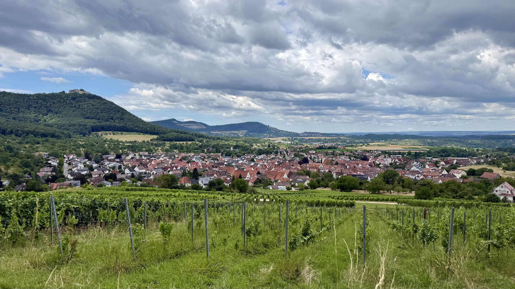 Blick auf Beuren und Hohen Neuffen