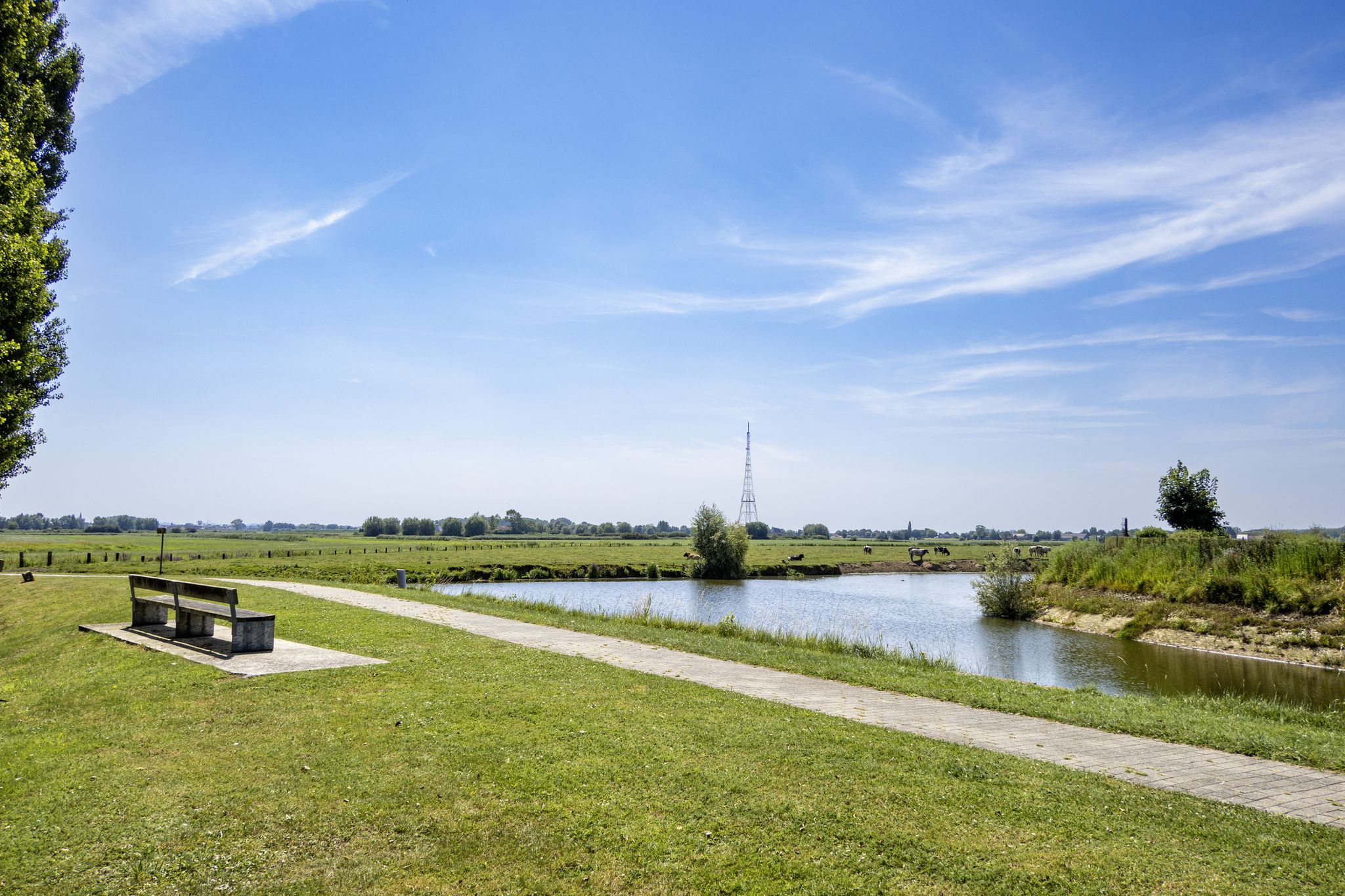 Langs de samenvloeiing van de Lovaart en de Ijzer in Fintele