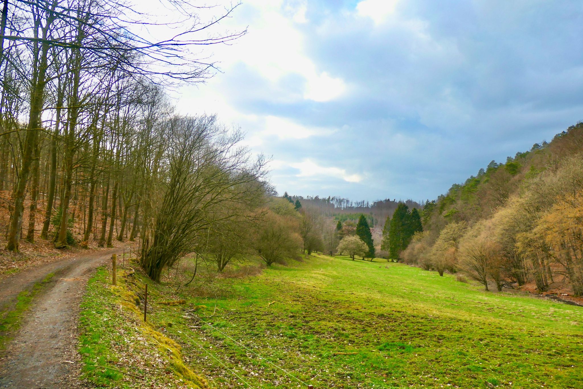 auf zujm Grenzbachtal