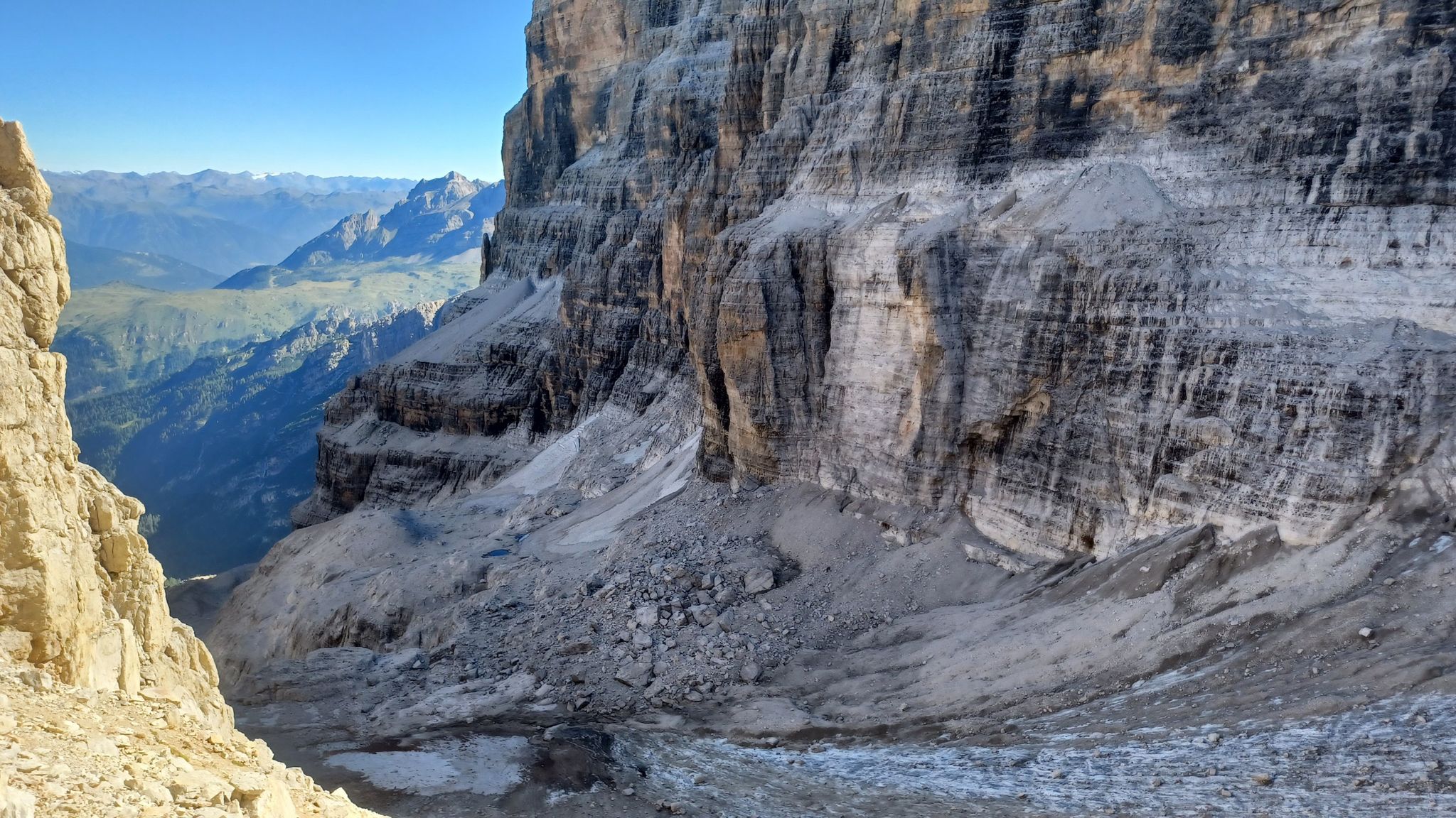 ghiaione dopo la bocchetta dei camosci