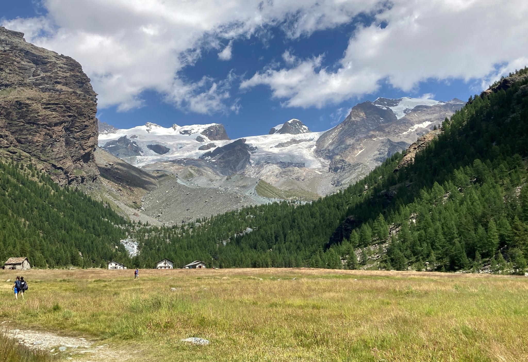 Tour of Monte Rosa – a trek among the Giants between Italy and ...