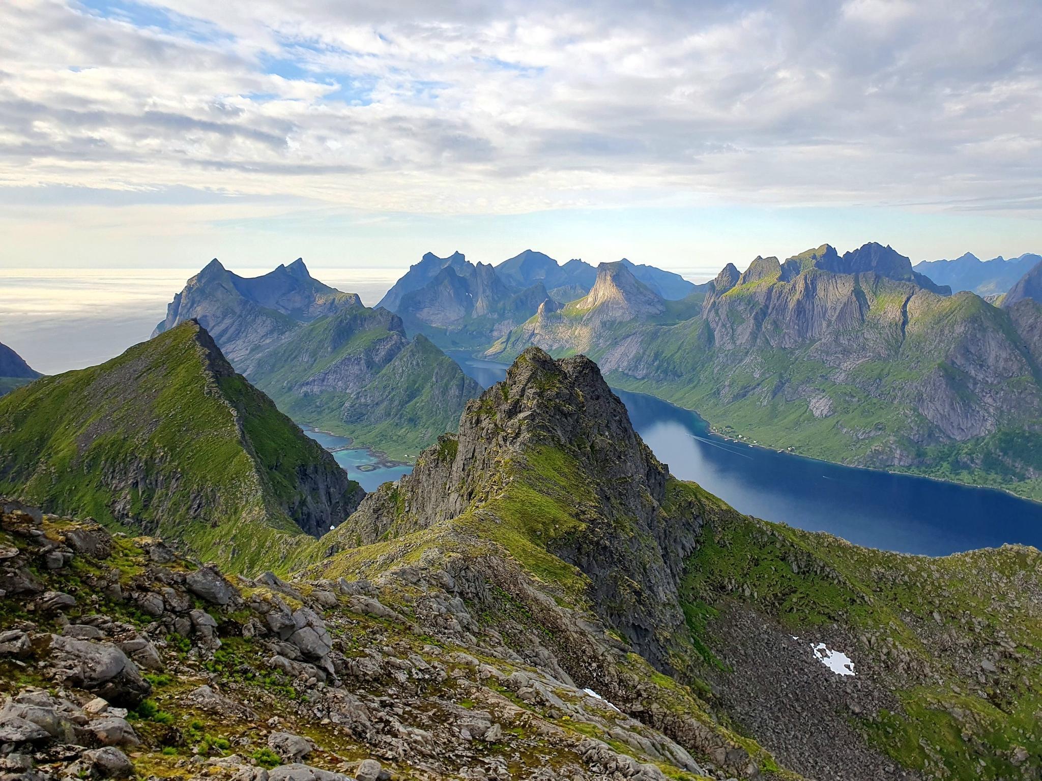 Traverse Norway’s most spectacular islands – Lofoten Long Crossing ...