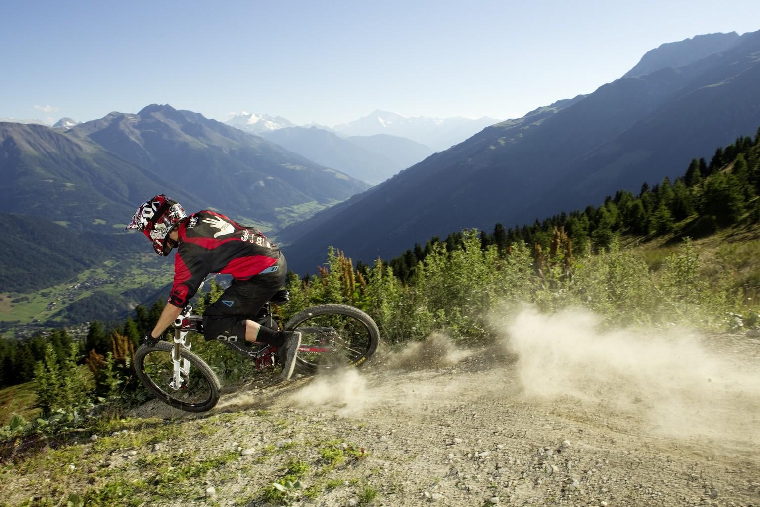 best places for downhill mountain biking