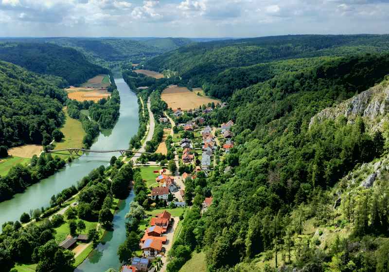 The Neckar Valley Cycle Path 7 Stages From The Black Forest To