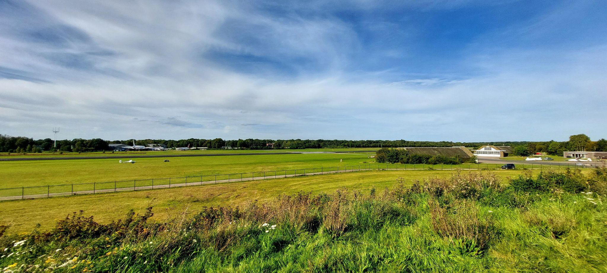 Over Vliegveld Twente