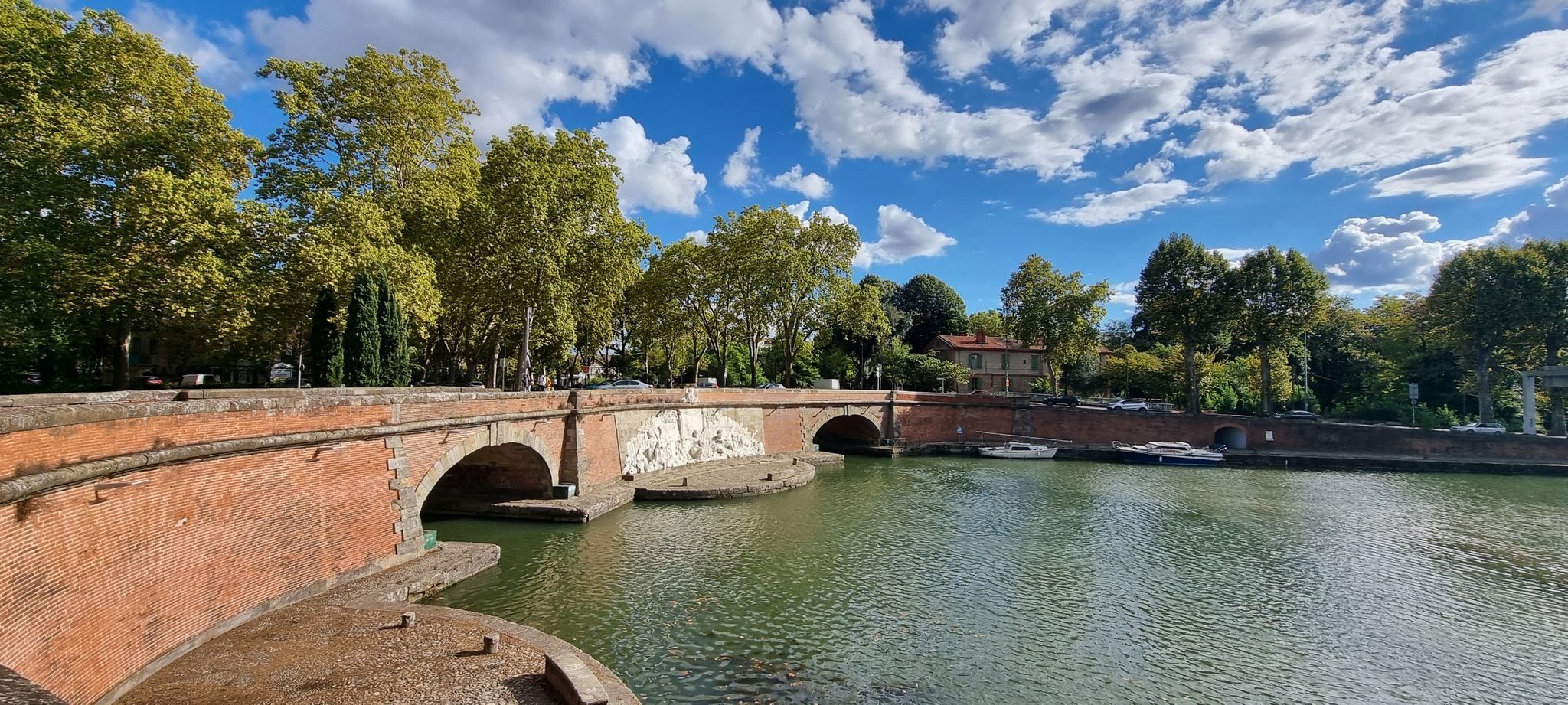 Ponts-Jumeaux, raccordo tra il Canal du Midi, il canale laterale della Garonna verso Bordeaux e il Canal de Brienne verso la Garonna