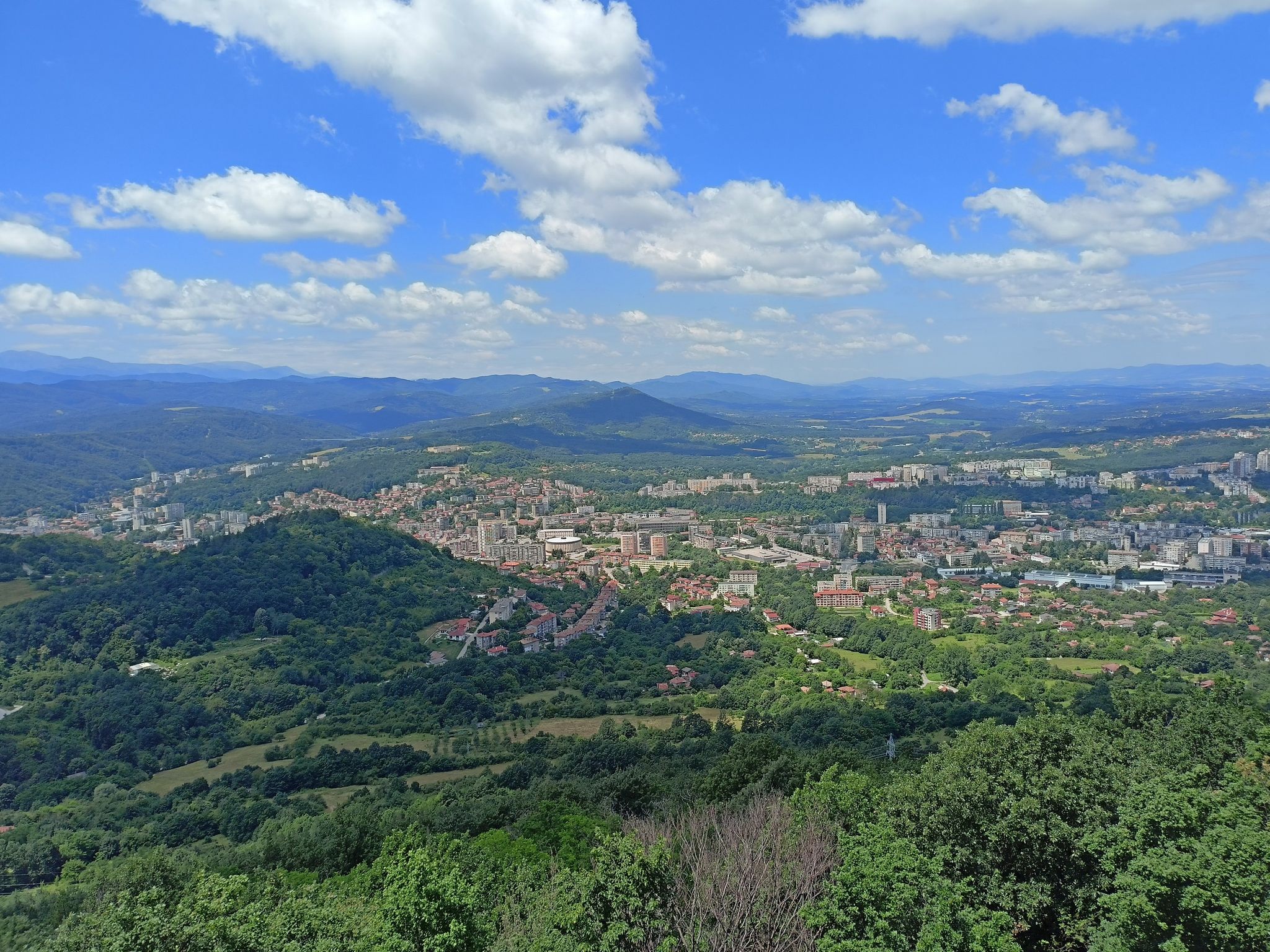 гледка от Кулата над Габрово