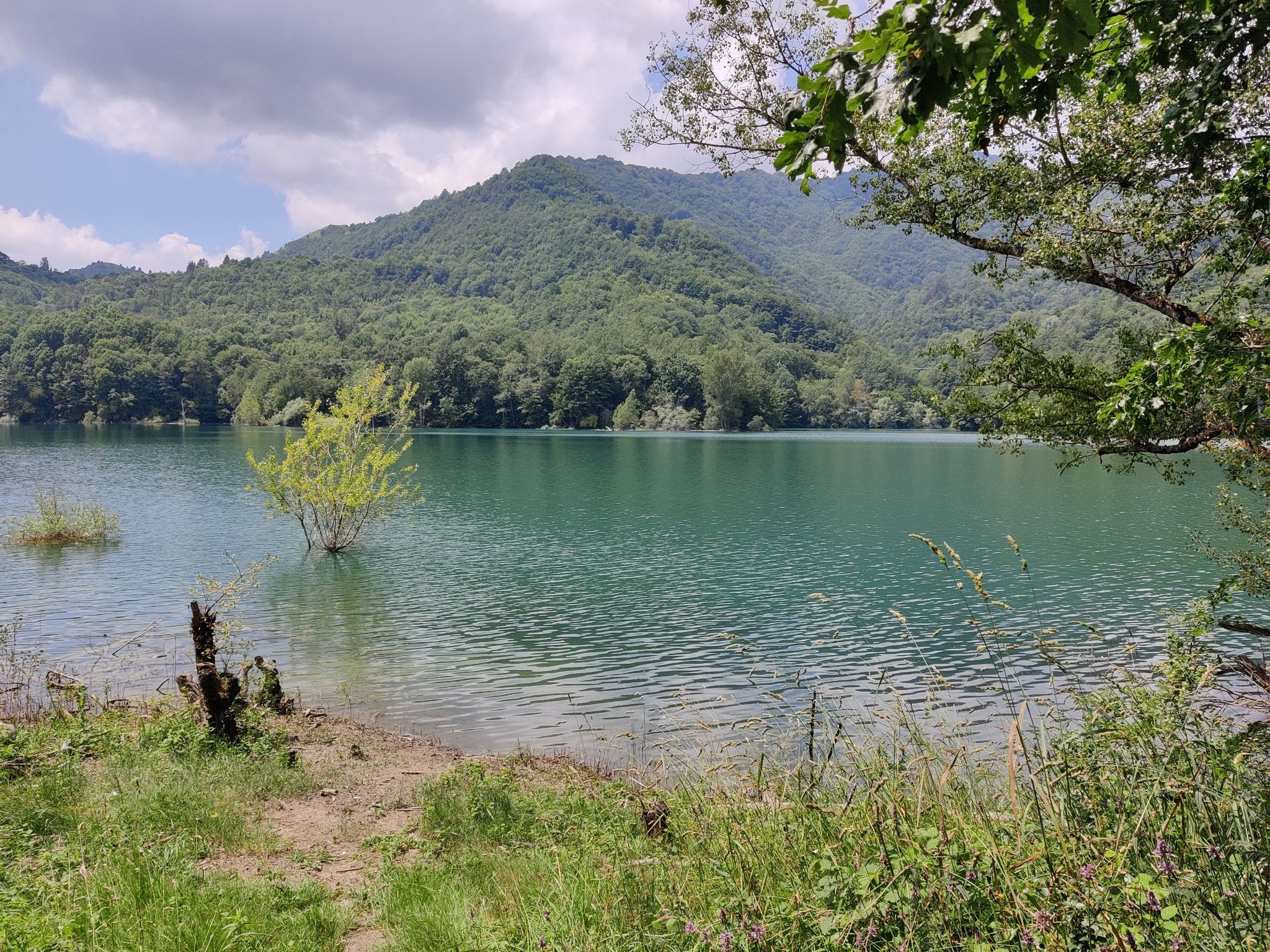 Lago del Brugneto