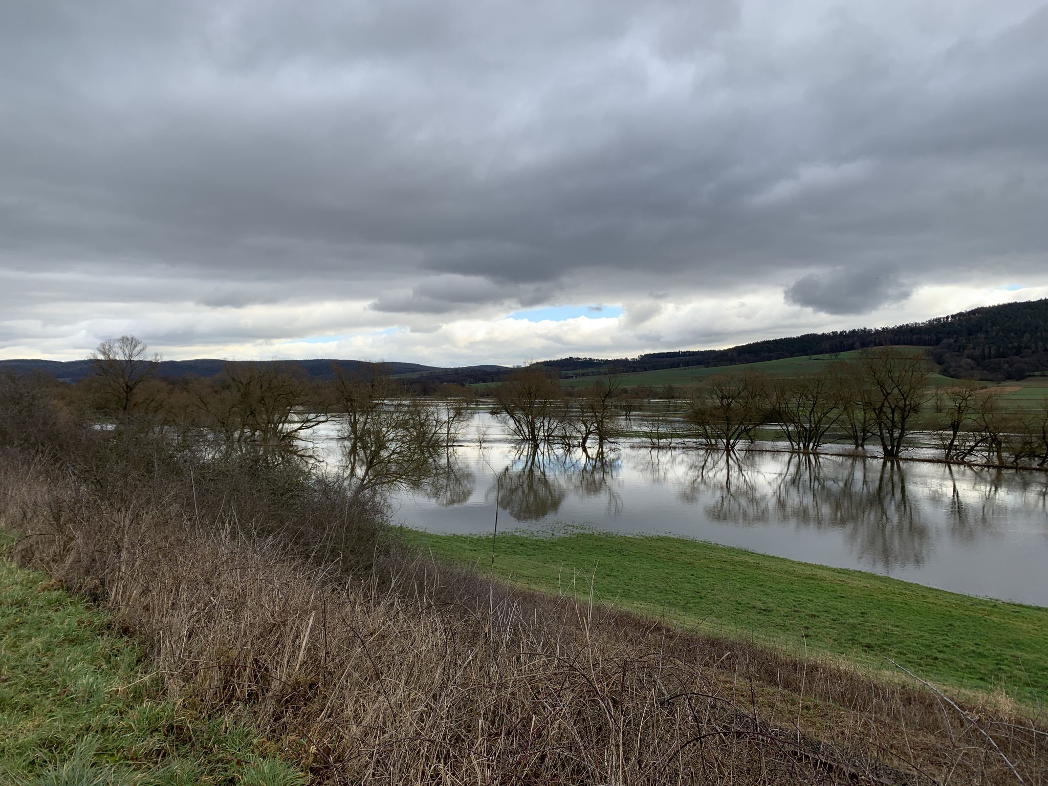 Soweit das Auge reicht, Wasser
