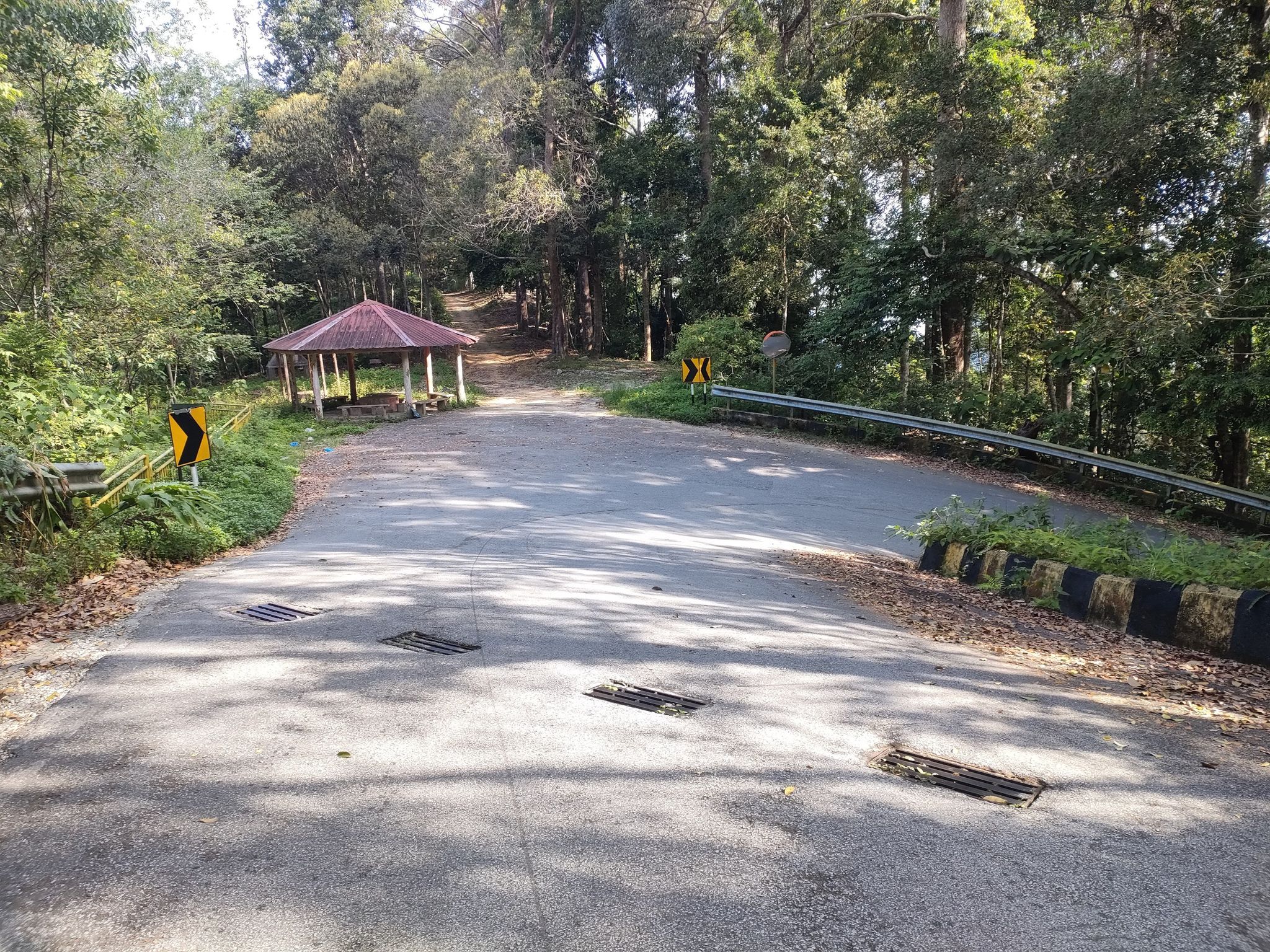met tar road