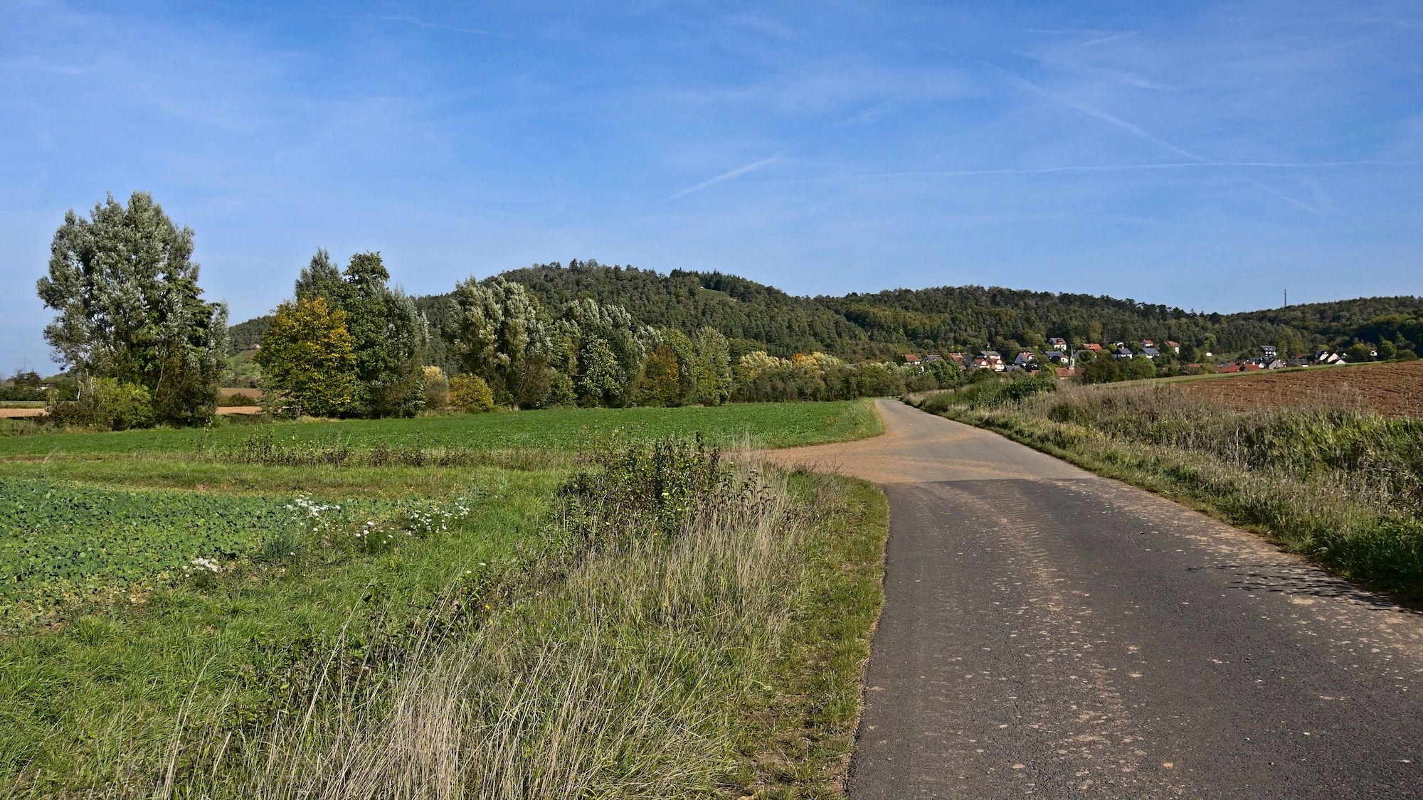... nach Burghausen, das am Fuß des Michelsbergs liegt