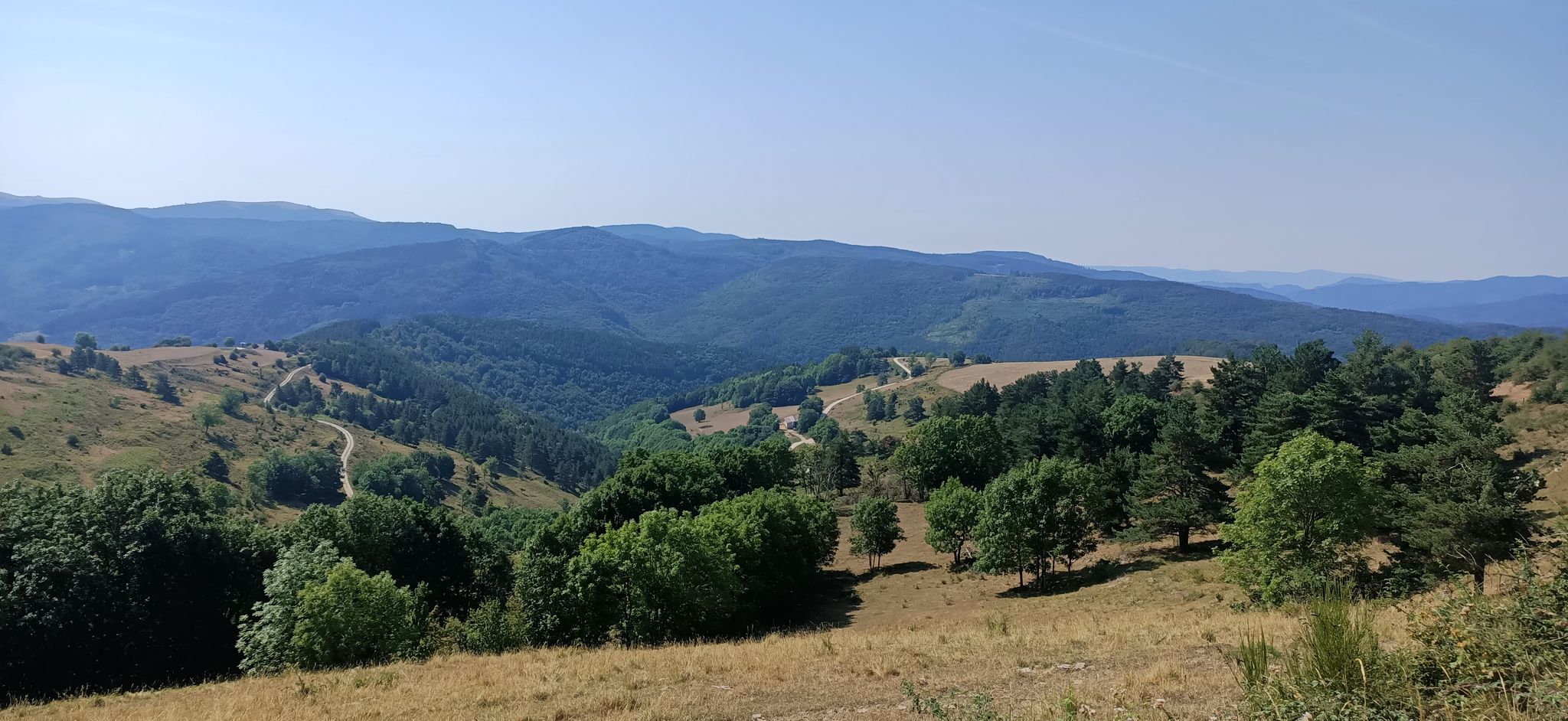 Foto desde mitad del ascenso a la Sierra de Abodi.