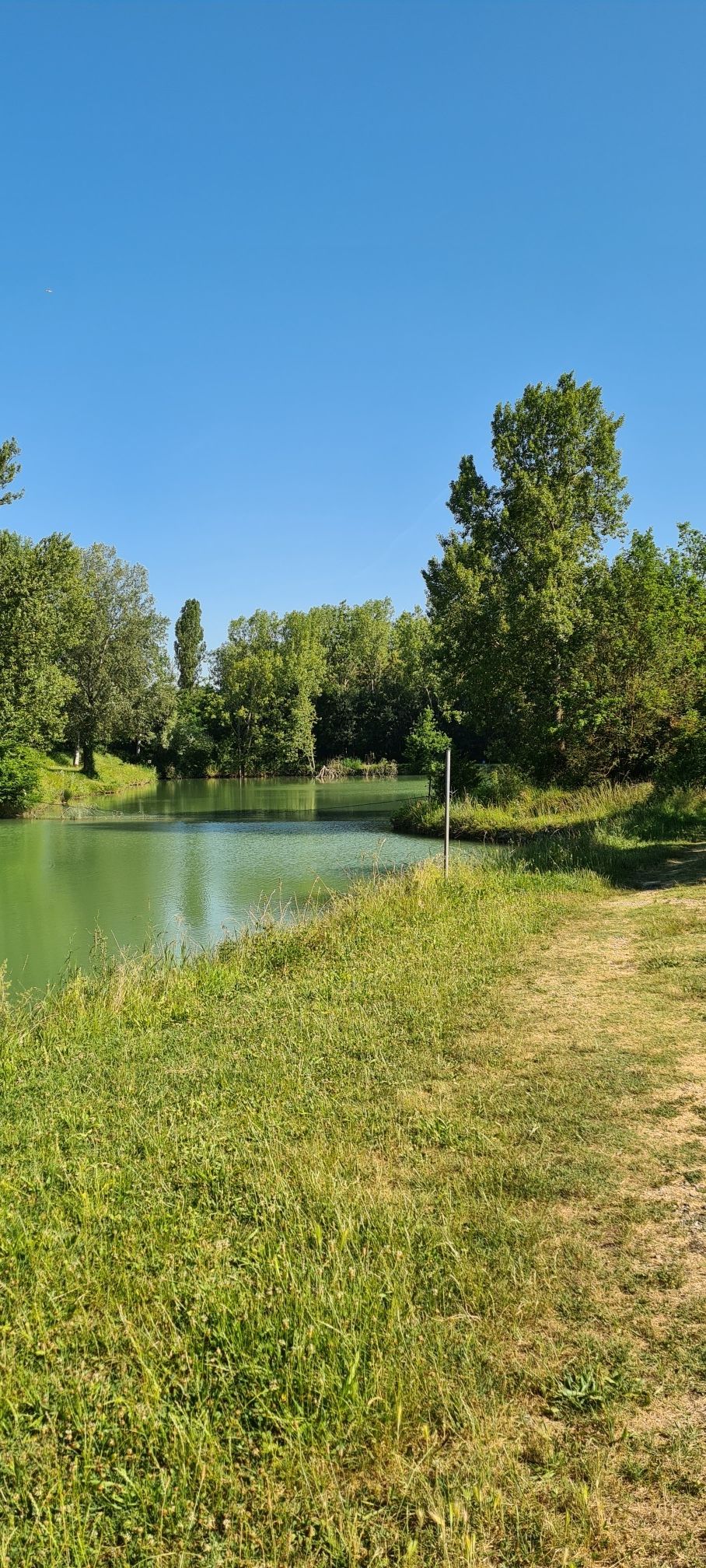 laghetto per la pesca 