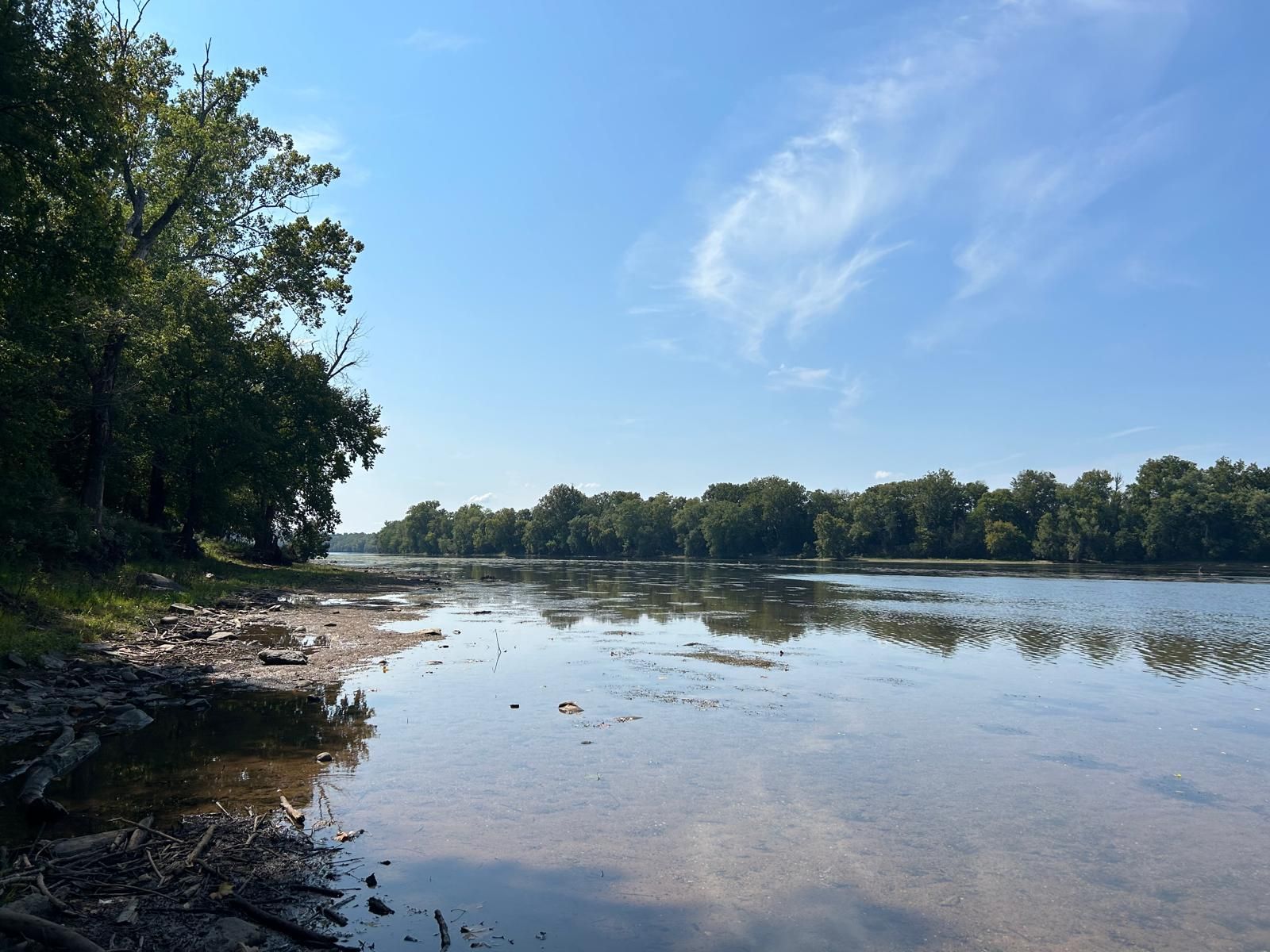Wide river, wooded bank, clear blue sky, bright sunny day. - Chesapeake and Ohio Canal Towpath