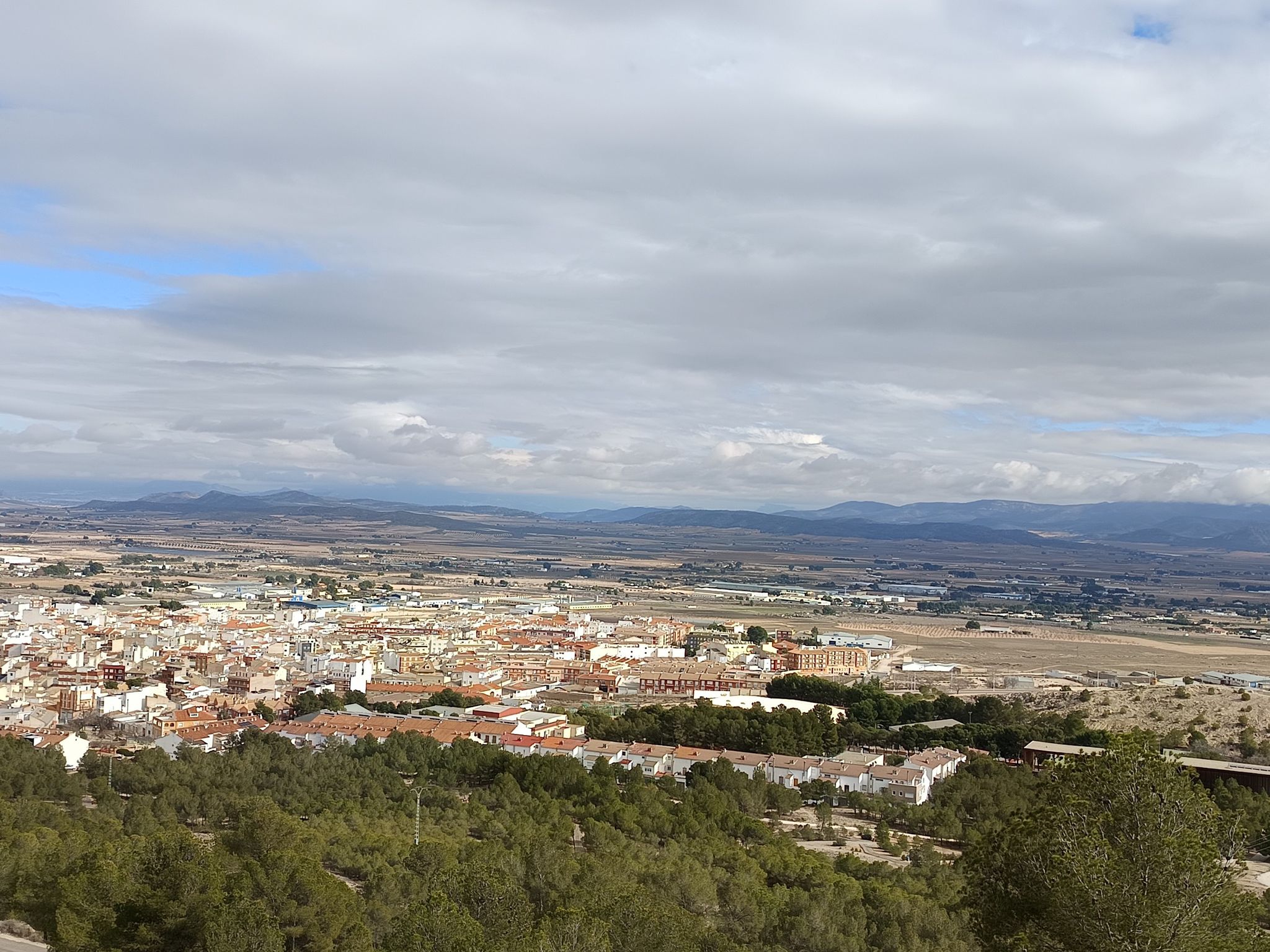 Die andere Seite der Stadt Yecla