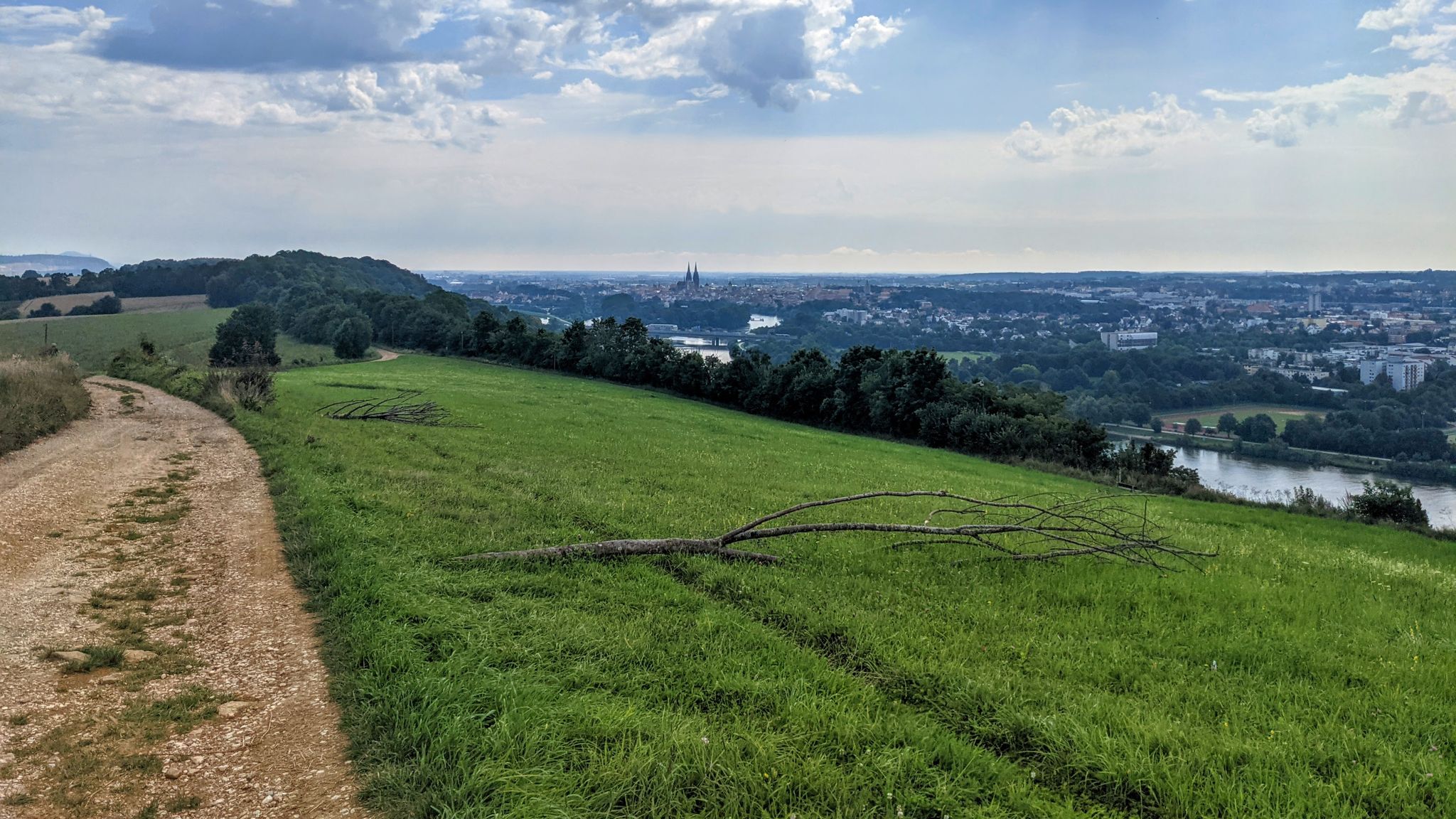 Auf der Winzerer Höhe hat man einen schönen Blick auf Regensburg