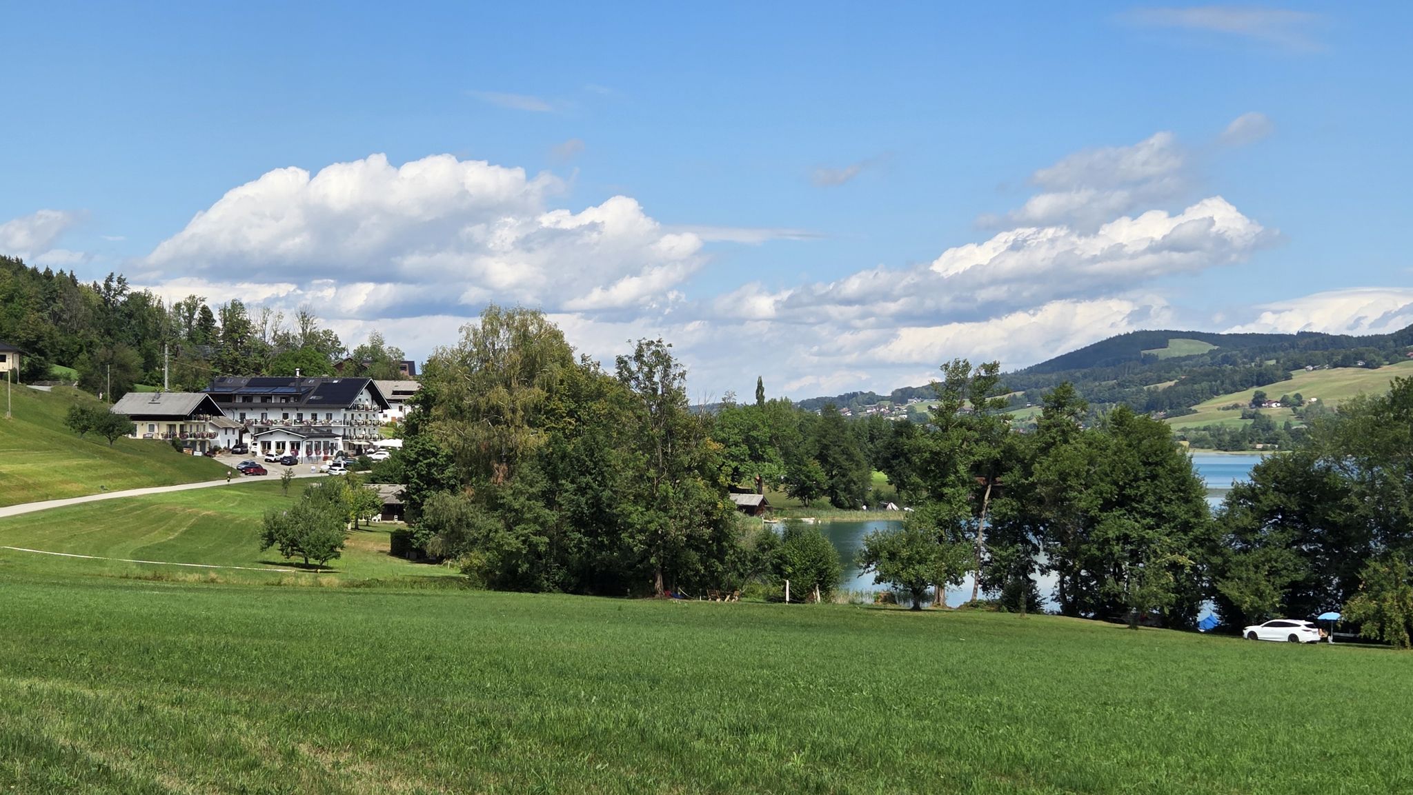 Rückweg am Westufer des Irrsees