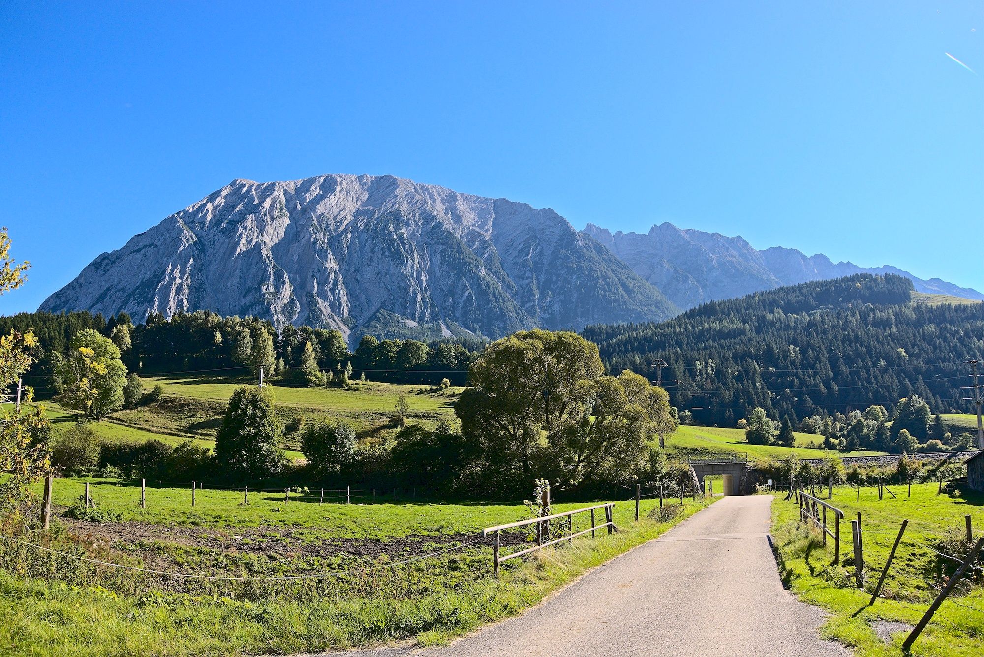 Blick auf das Dachsteingebirge in Furt
