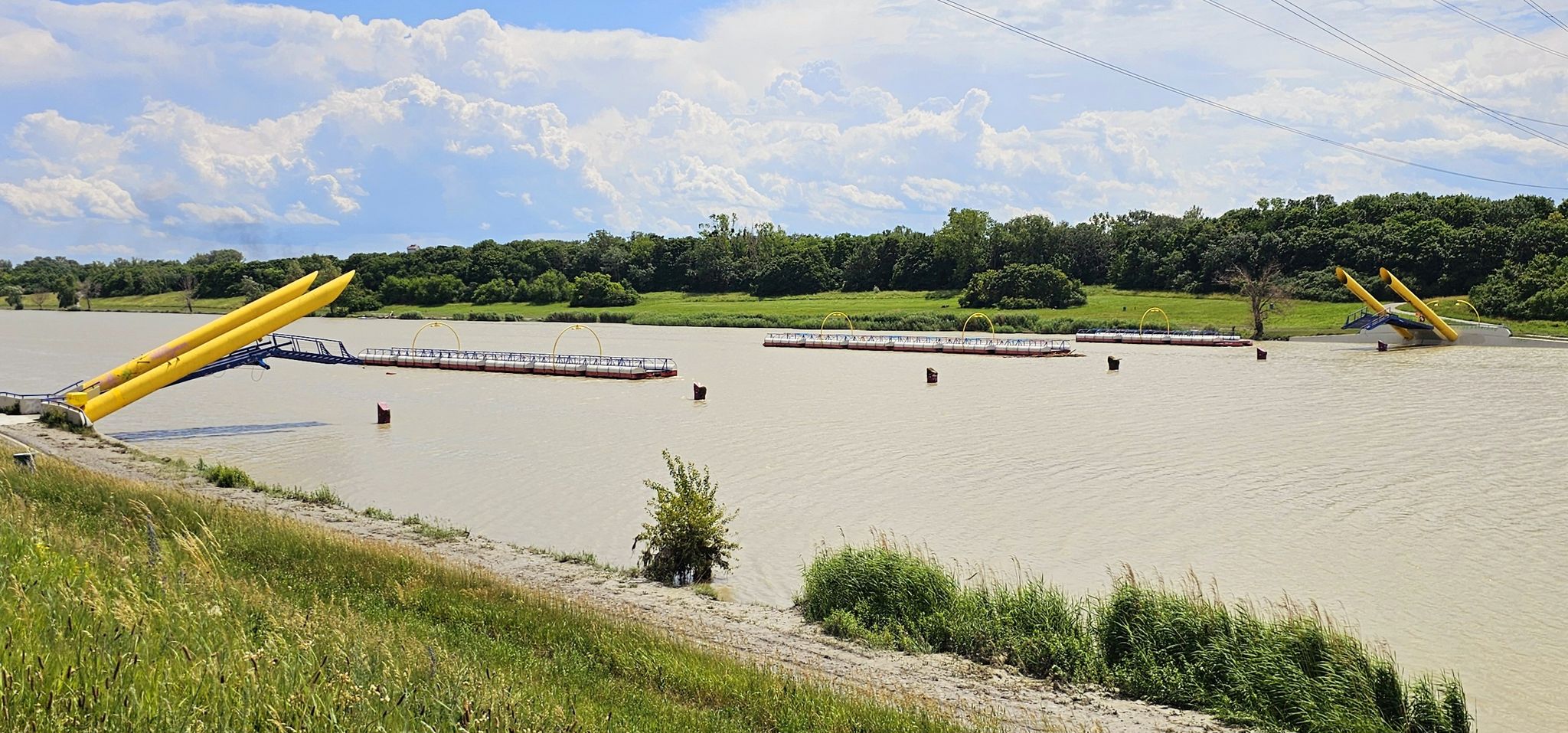 Walulisobrücke, wegen Hochwasser nicht in Betrieb