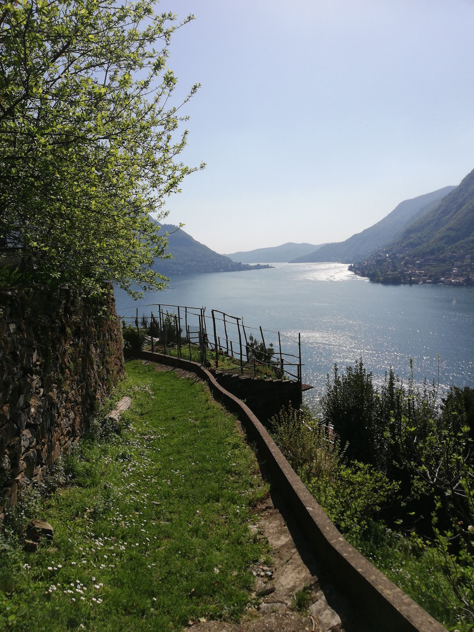 Lago del Lario verso Como