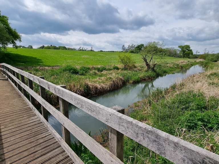 Top 20 Hikes and Walks around Alderholt Komoot