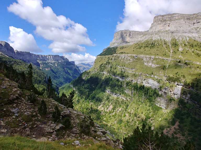 Top 10 Hikes and Walks in the Pyrenees Komoot