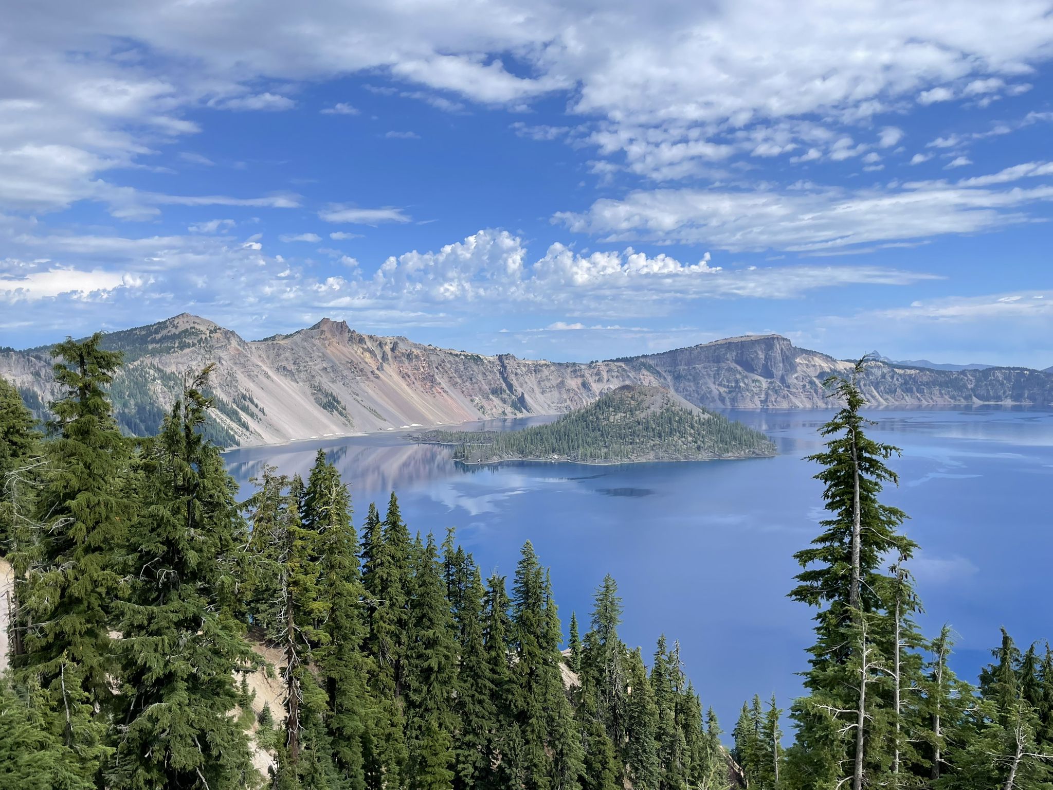 Best hikes in crater lake hotsell